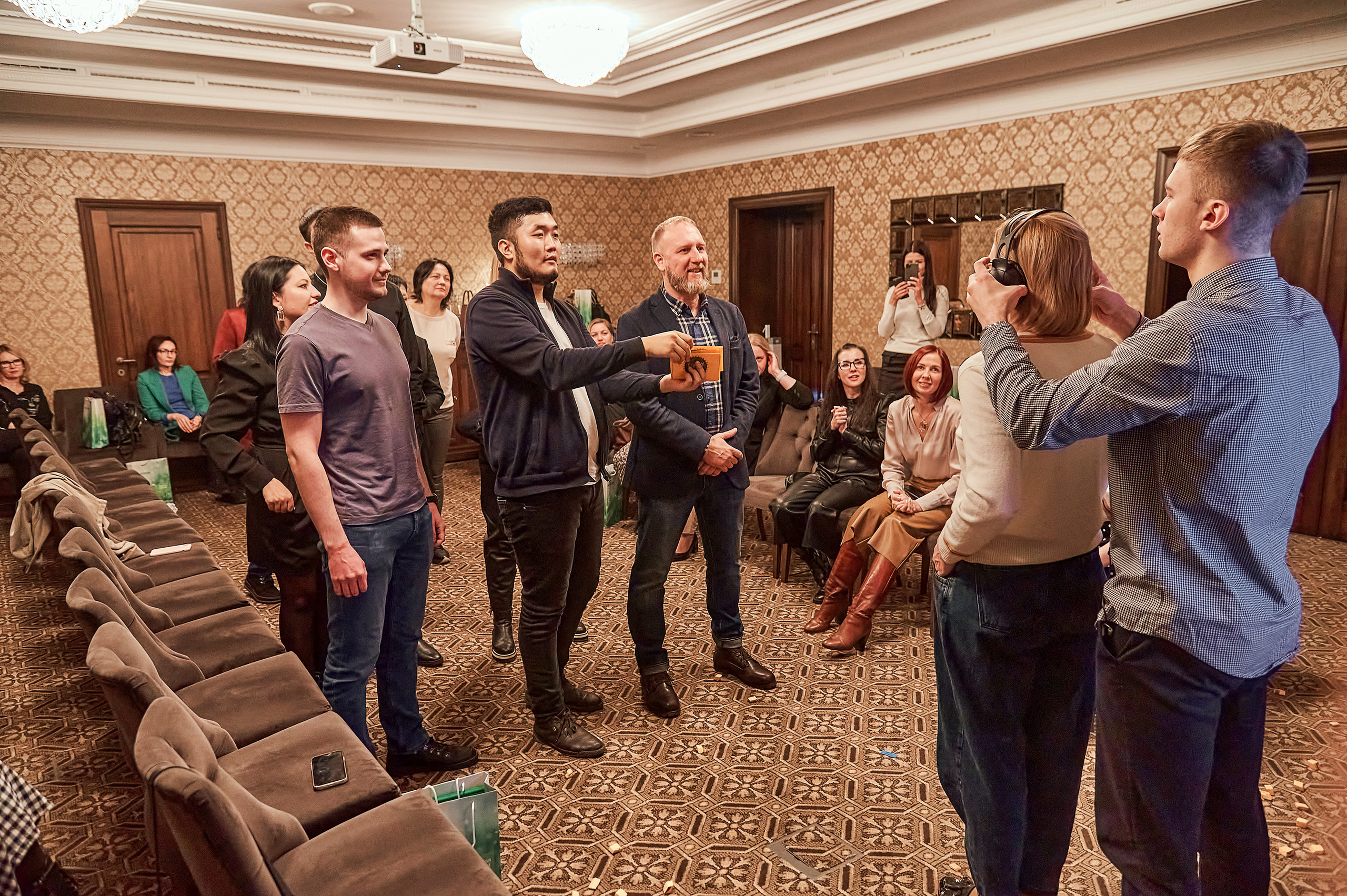 Портфолио репортажной фотосъёмки: "Сбербанк" Новый год. Фотограф Яковлев Роман — Красноярск