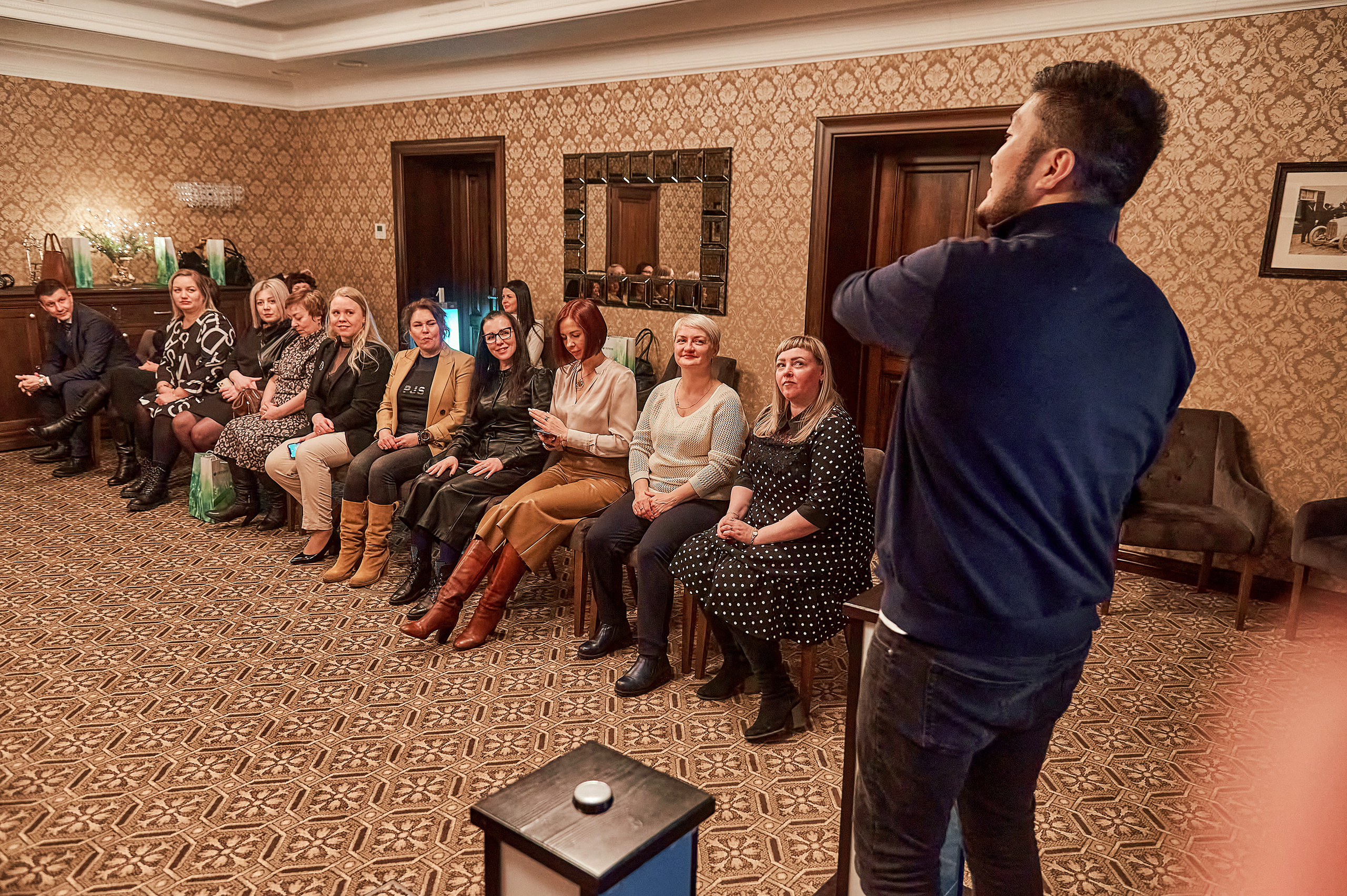 Портфолио репортажной фотосъёмки: "Сбербанк" Новый год. Фотограф Яковлев Роман — Красноярск