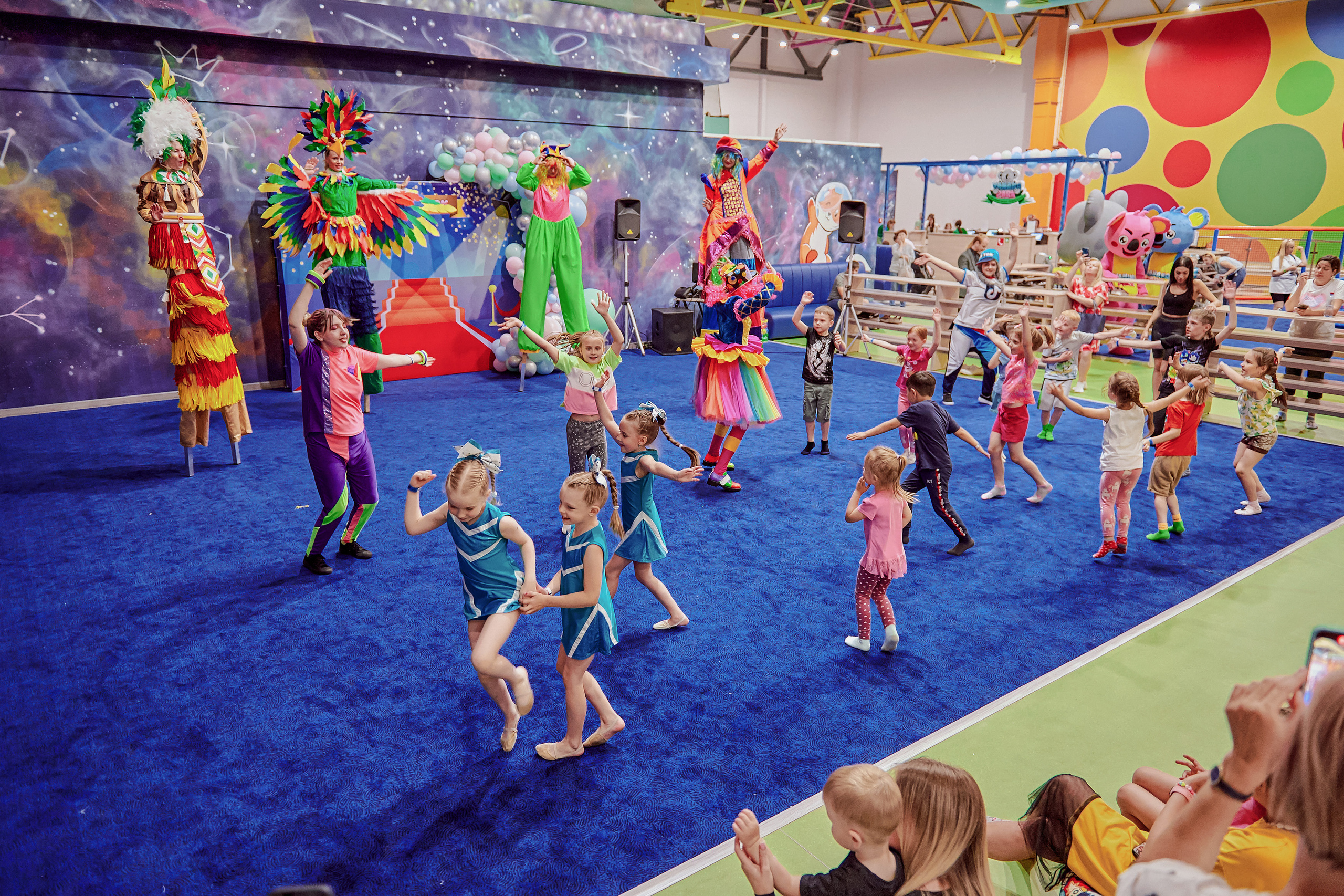 Портфолио репортажной фотосъёмки: Открытие "Vanana park". Фотограф Яковлев Роман — Красноярск