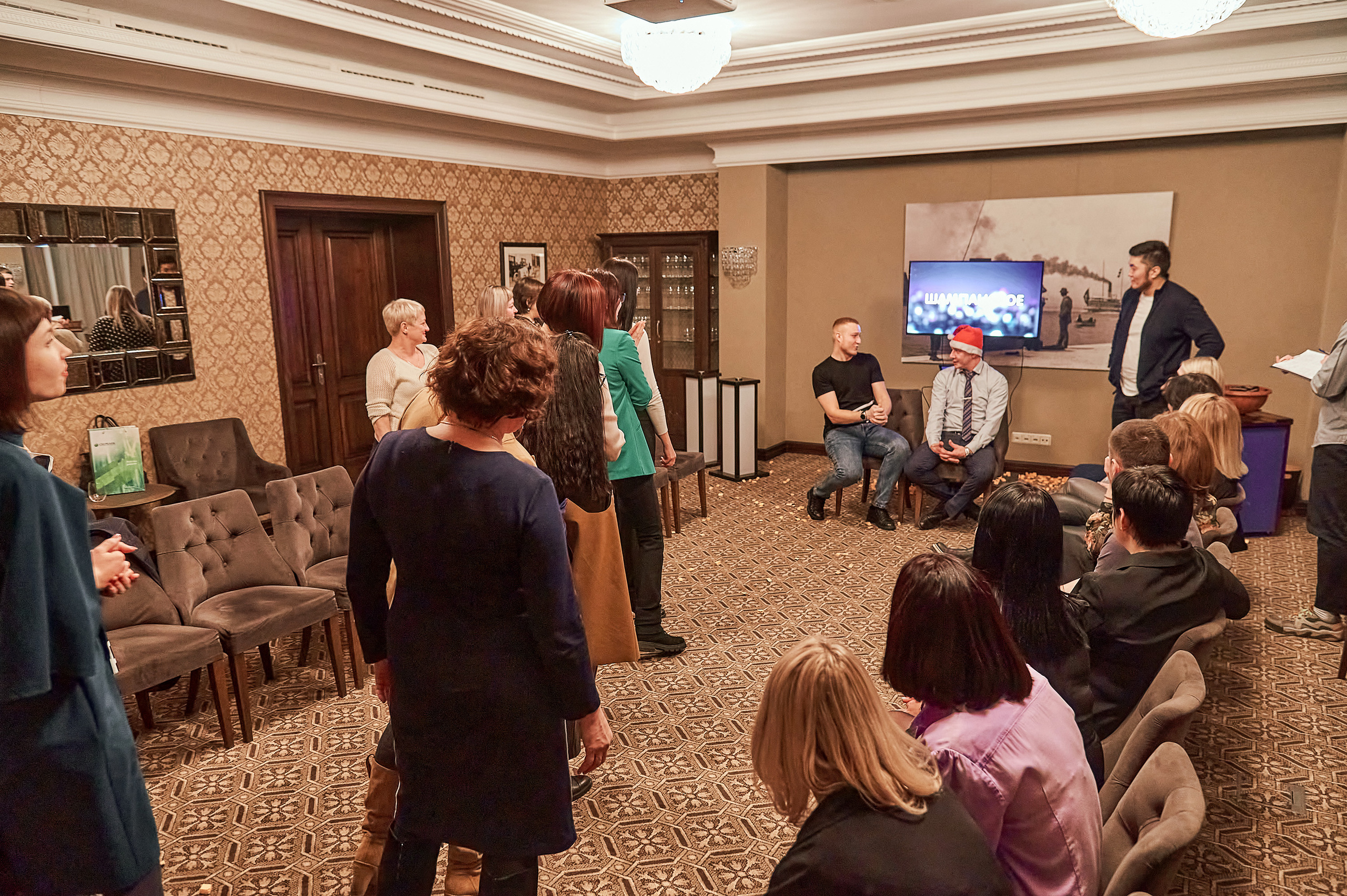 Портфолио репортажной фотосъёмки: "Сбербанк" Новый год. Фотограф Яковлев Роман — Красноярск