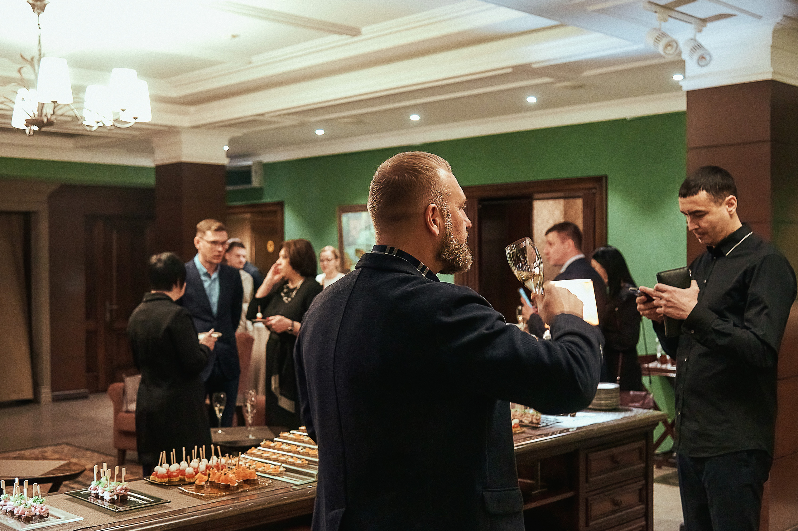 Портфолио репортажной фотосъёмки: "Сбербанк" Новый год. Фотограф Яковлев Роман — Красноярск