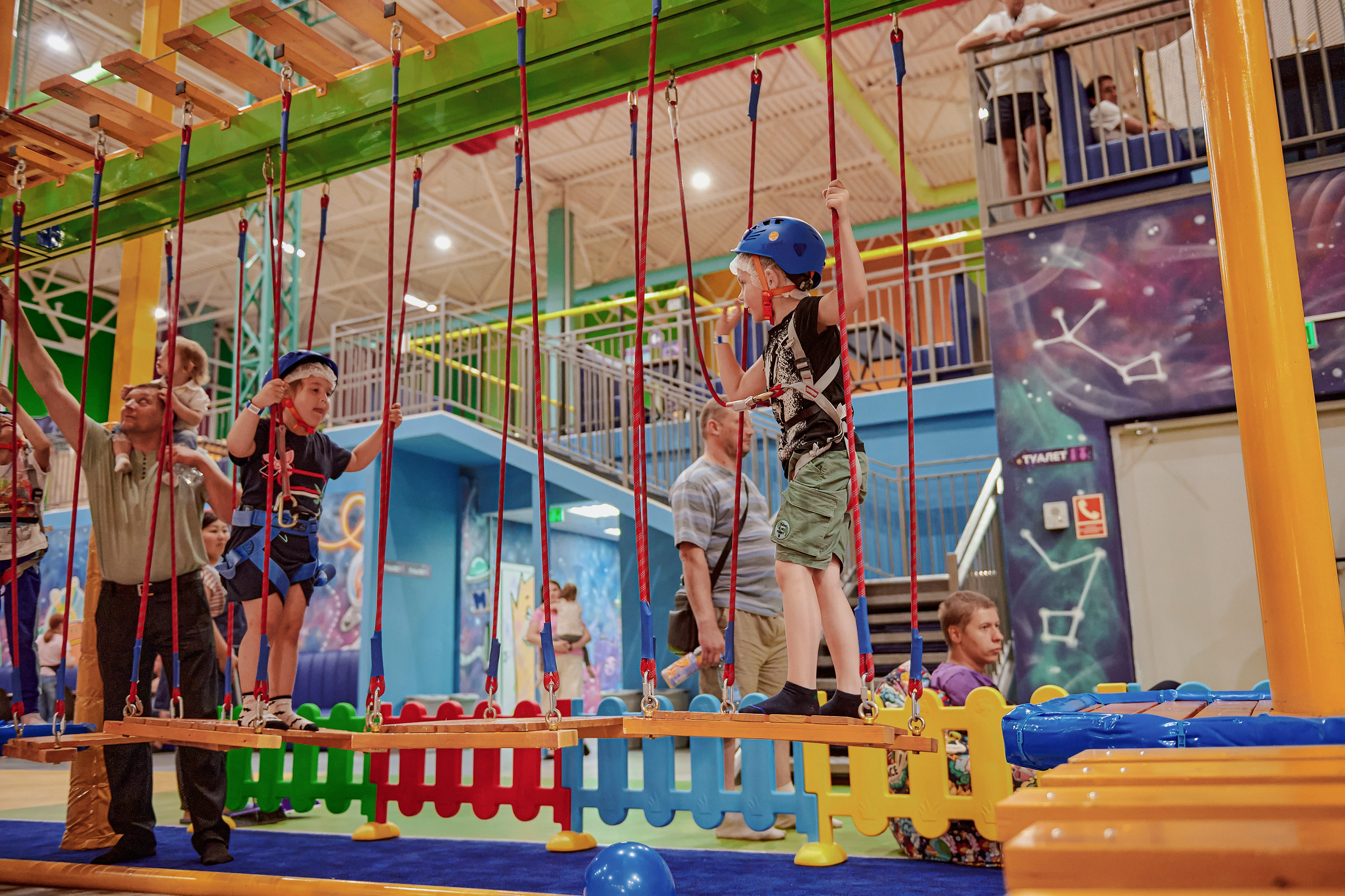 Портфолио репортажной фотосъёмки: Открытие "Vanana park". Фотограф Яковлев Роман — Красноярск