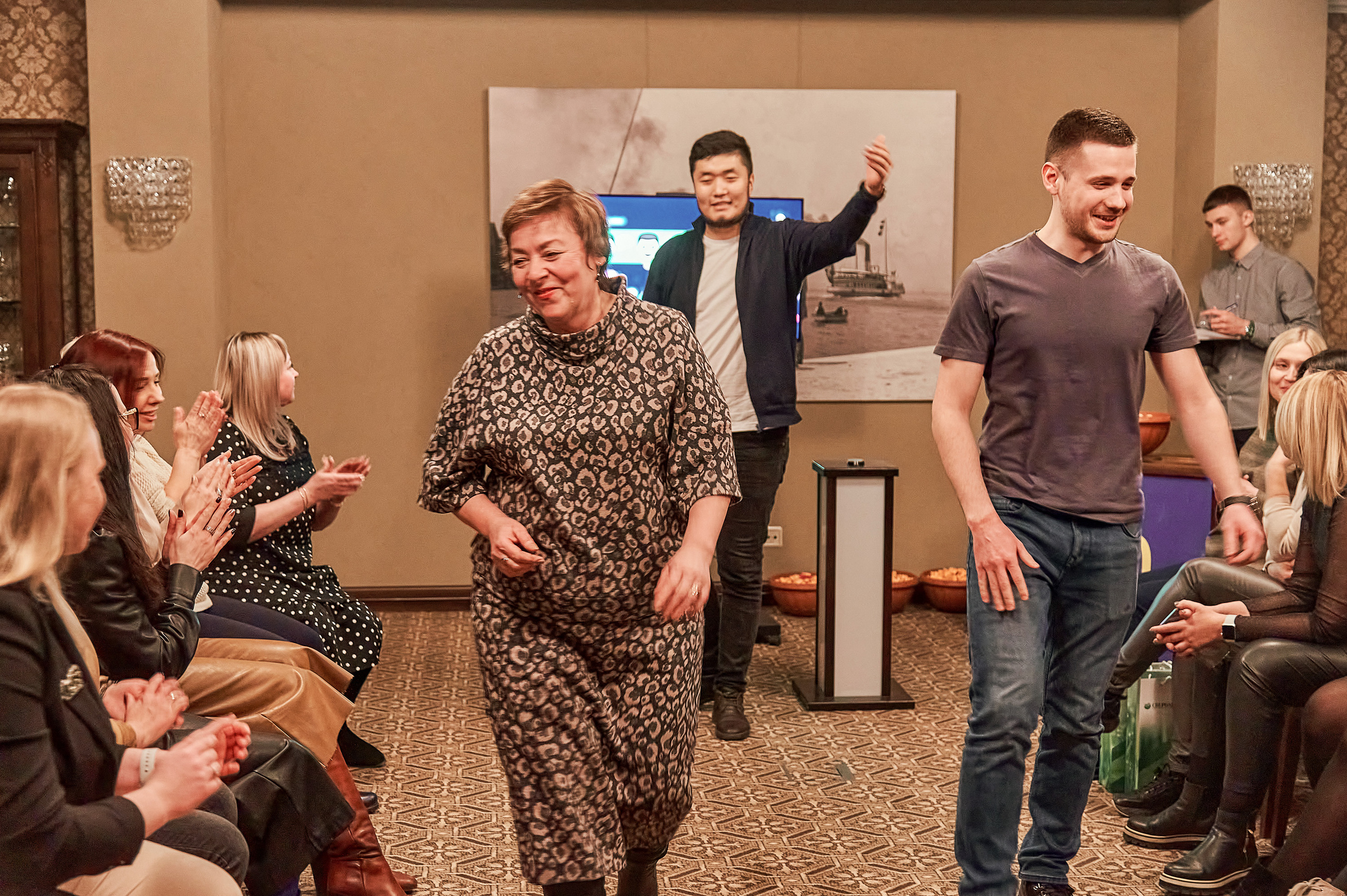 Портфолио репортажной фотосъёмки: "Сбербанк" Новый год. Фотограф Яковлев Роман — Красноярск