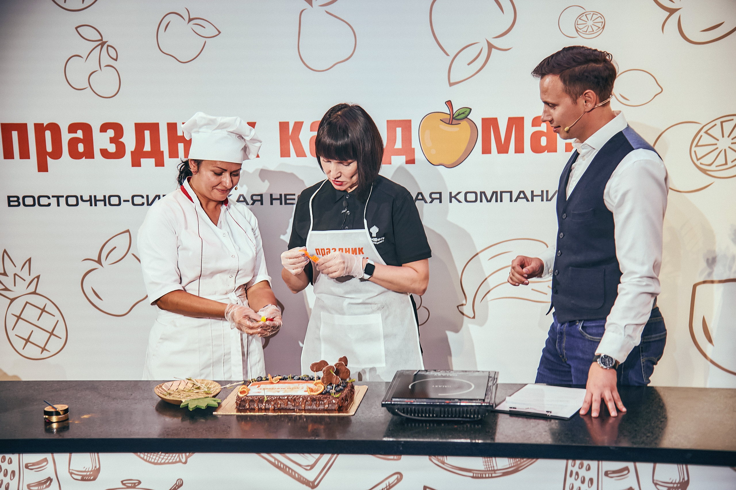 Портфолио репортажной фотосъёмки: "Роснефть" съёмка шоу для «День нефтяника». Фотограф Яковлев Роман — Красноярск