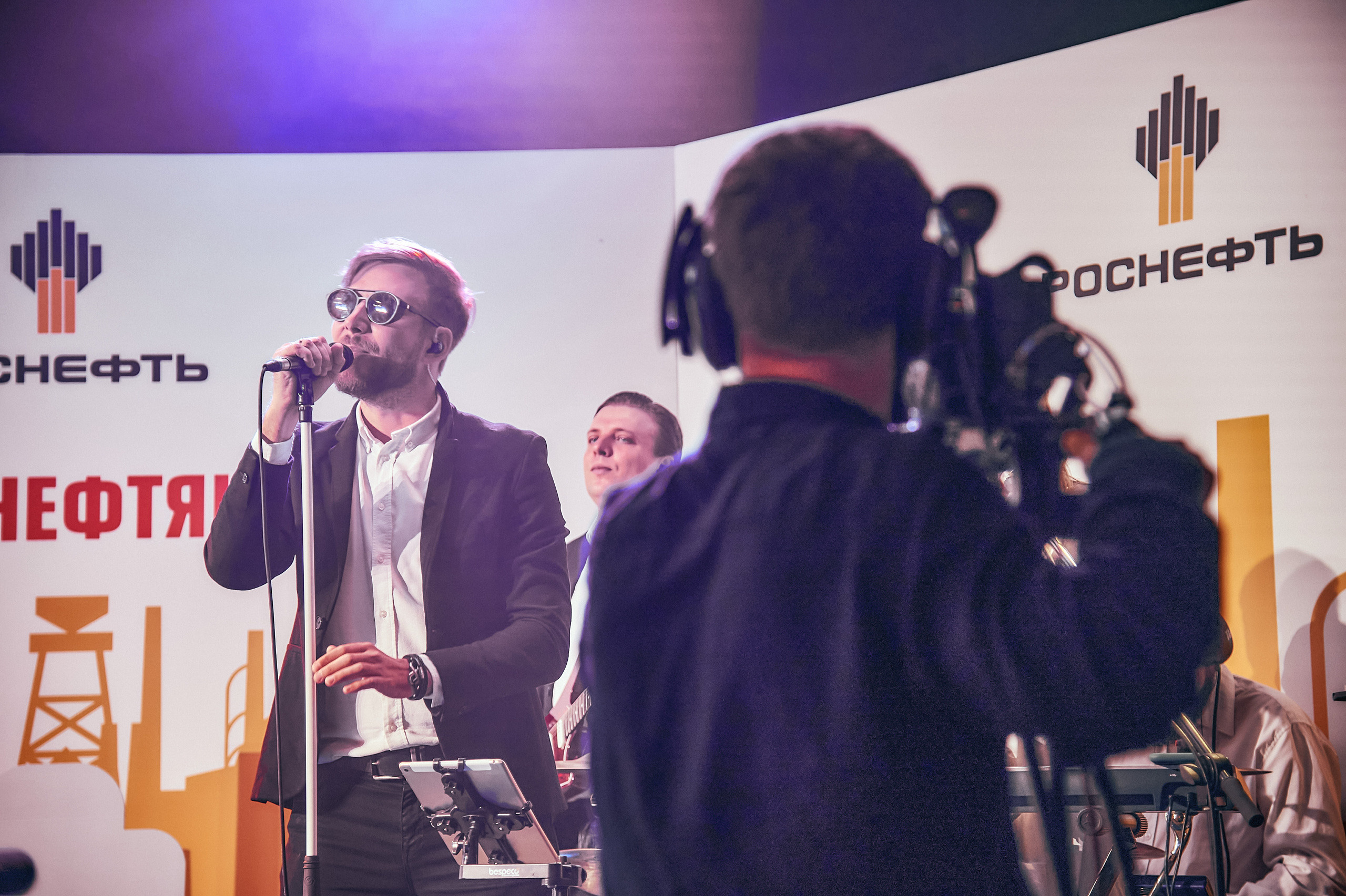 Портфолио репортажной фотосъёмки: "Роснефть" съёмка шоу для «День нефтяника». Фотограф Яковлев Роман — Красноярск