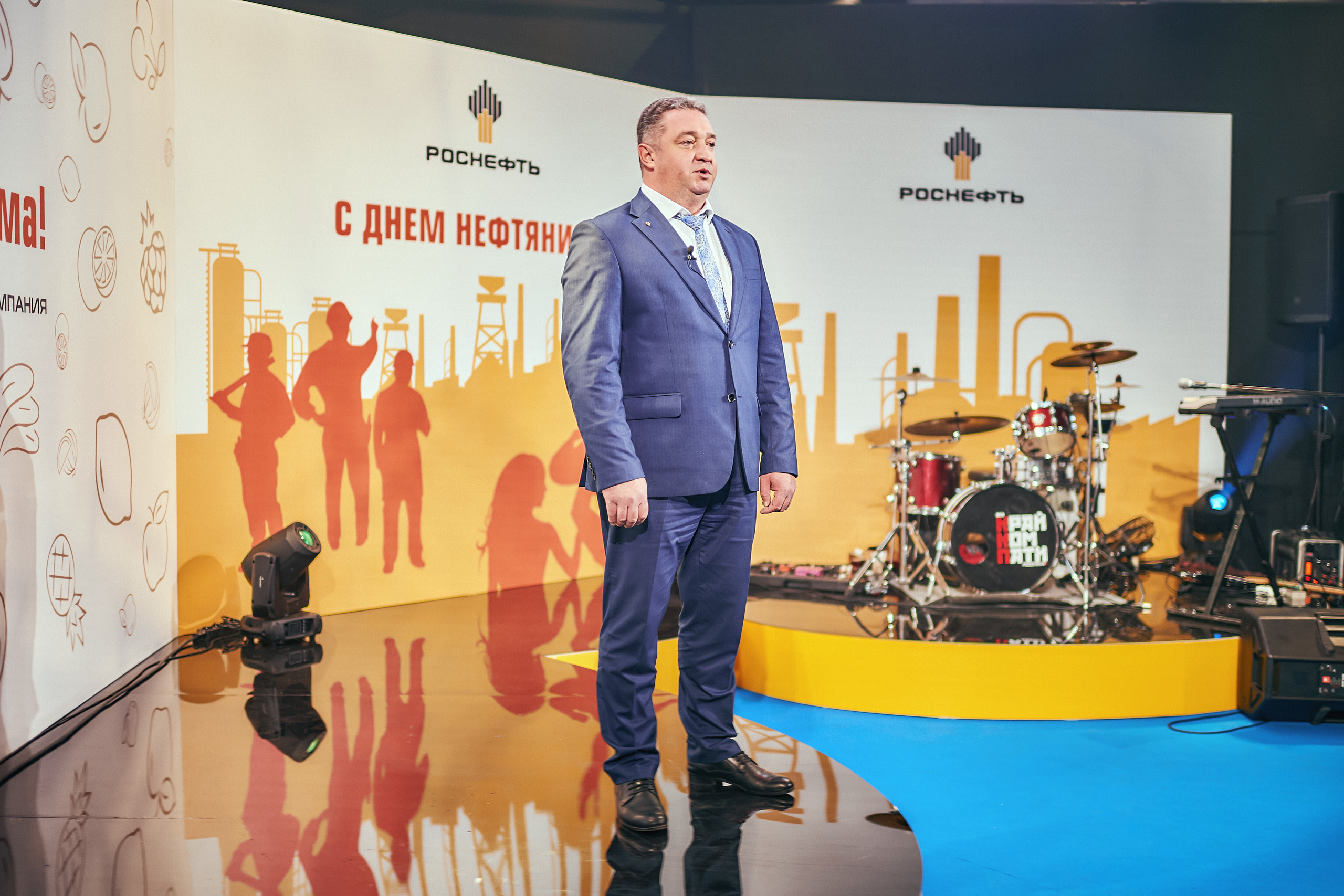 Портфолио репортажной фотосъёмки: "Роснефть" съёмка шоу для «День нефтяника». Фотограф Яковлев Роман — Красноярск