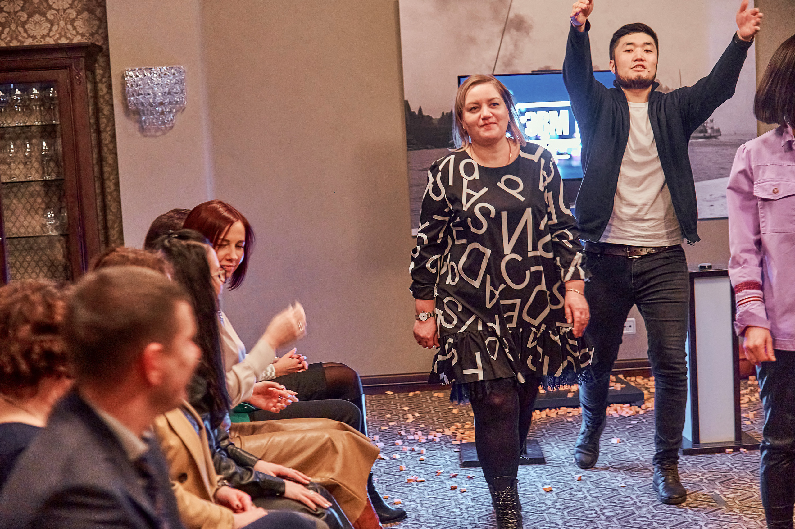 Портфолио репортажной фотосъёмки: "Сбербанк" Новый год. Фотограф Яковлев Роман — Красноярск