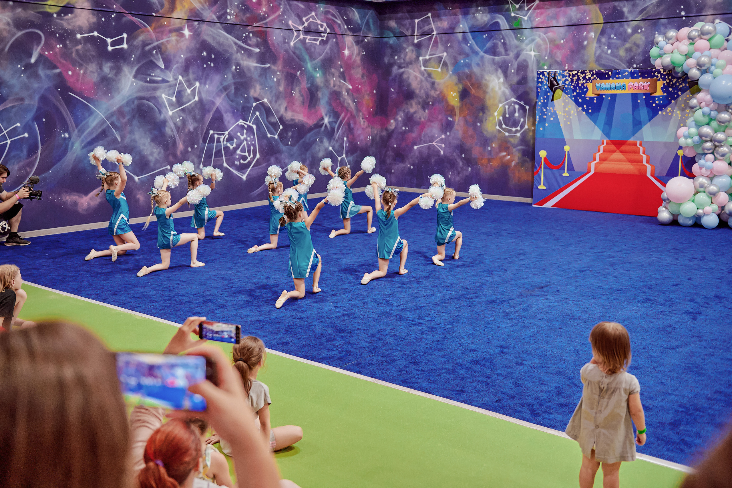 Портфолио репортажной фотосъёмки: Открытие "Vanana park". Фотограф Яковлев Роман — Красноярск