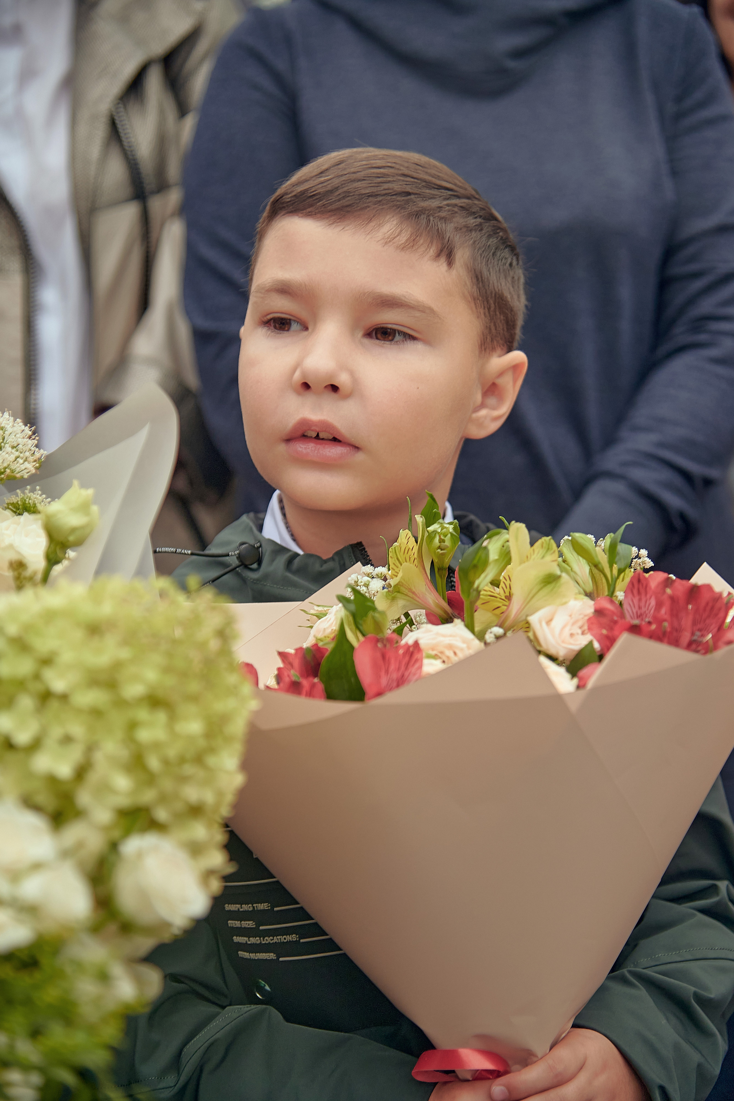 Портфолио репортажной фотосъёмки: 1 сентября в школе № 149. Фотограф Яковлев Роман — Красноярск