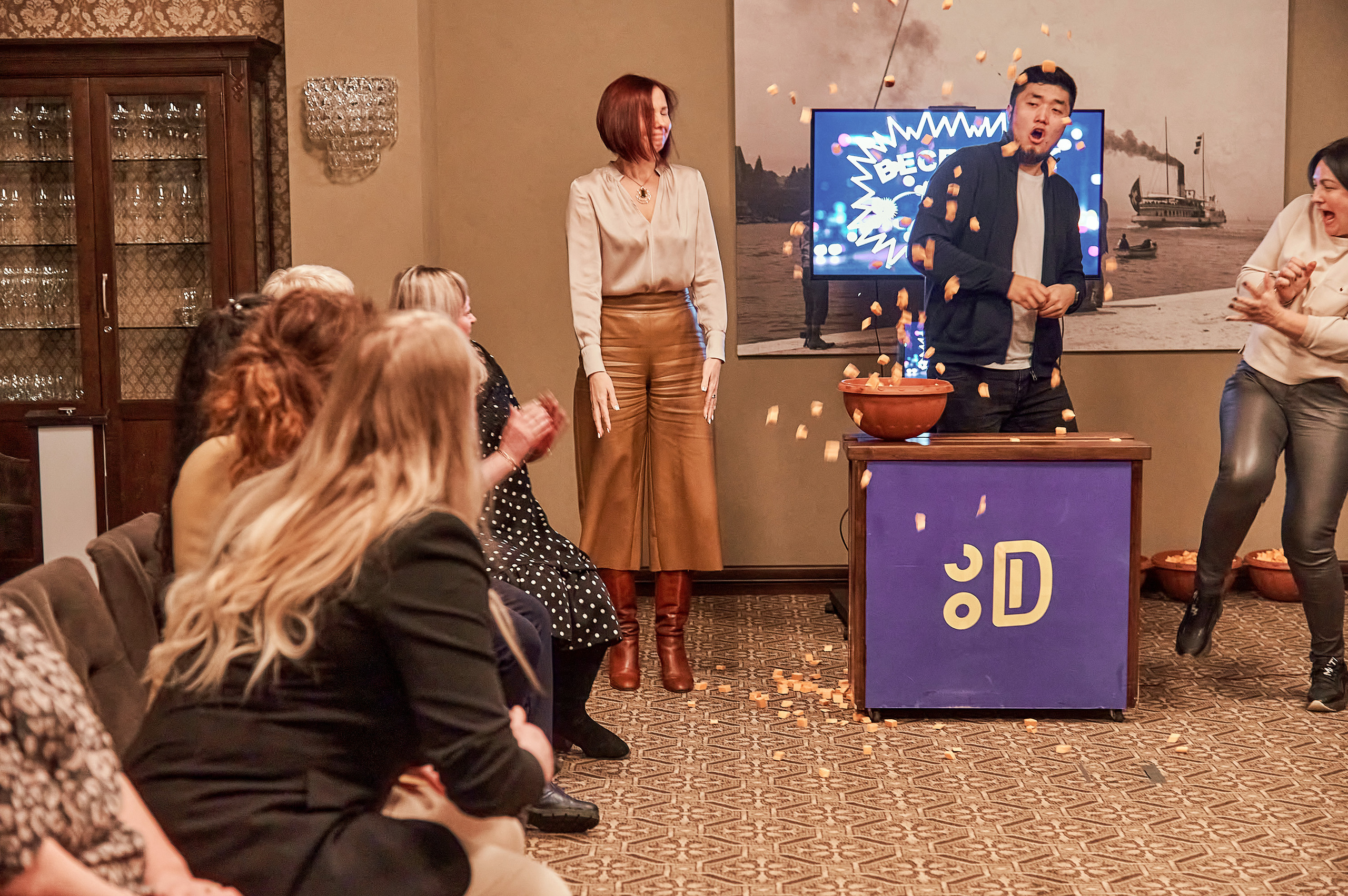 Портфолио репортажной фотосъёмки: "Сбербанк" Новый год. Фотограф Яковлев Роман — Красноярск