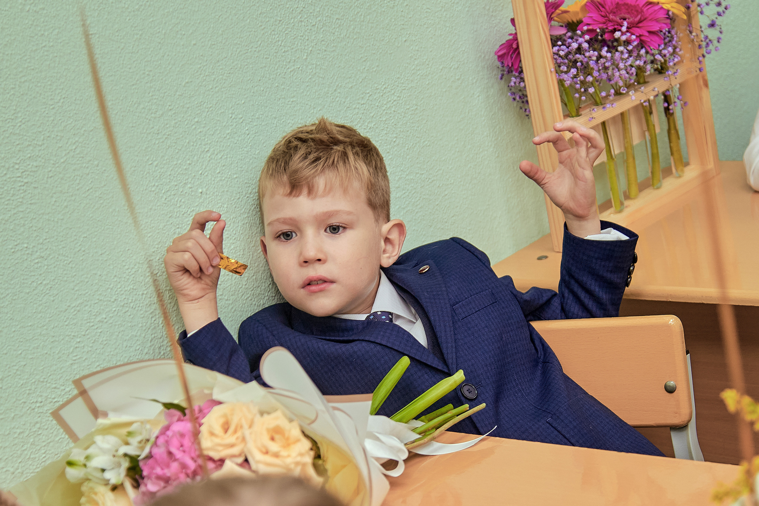 Портфолио репортажной фотосъёмки: 1 сентября в школе № 149. Фотограф Яковлев Роман — Красноярск