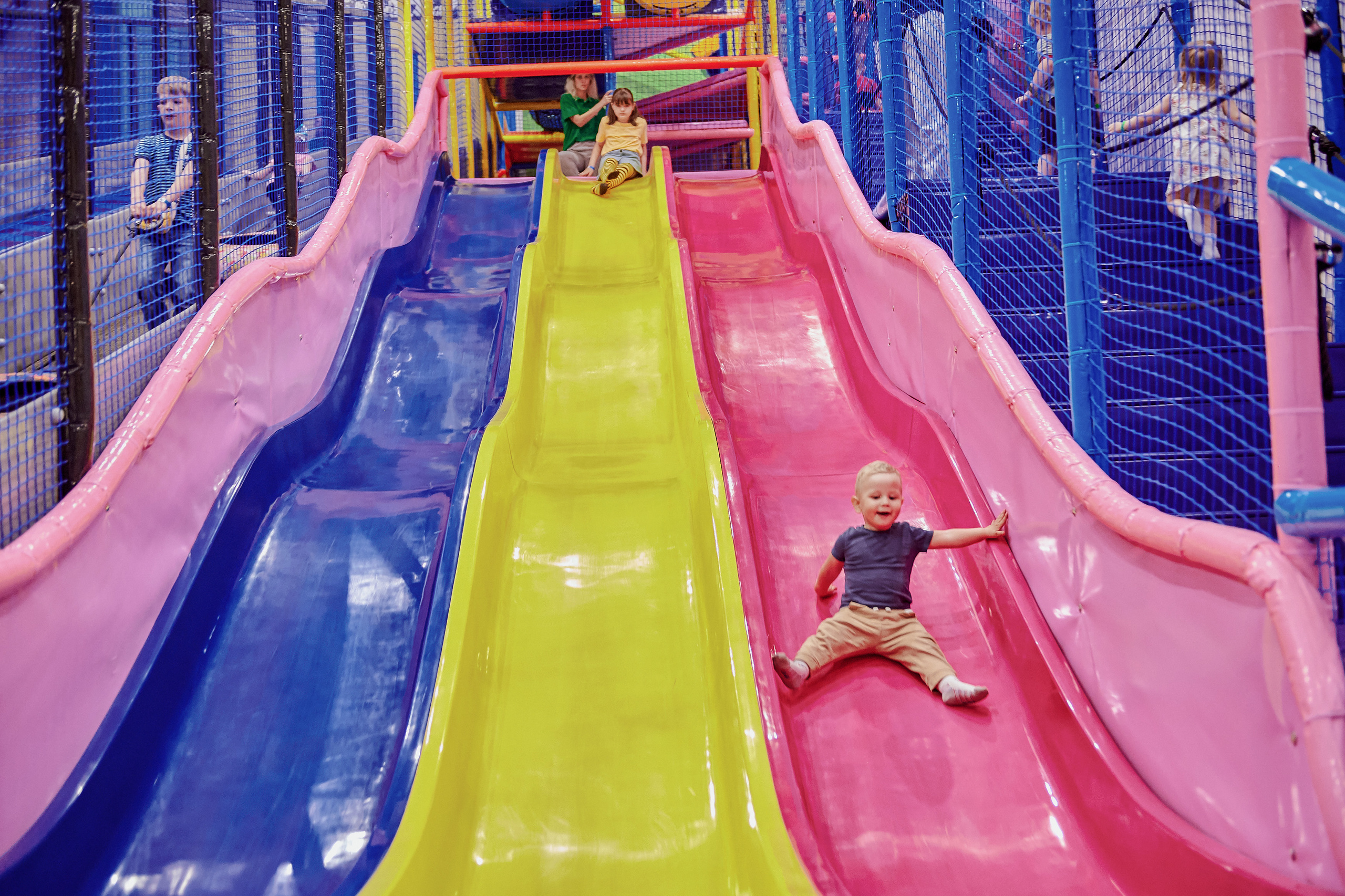 Портфолио репортажной фотосъёмки: Открытие "Vanana park". Фотограф Яковлев Роман — Красноярск