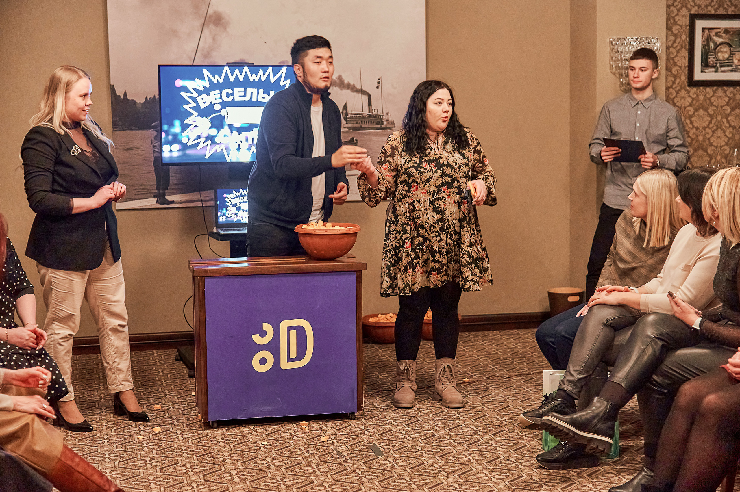 Портфолио репортажной фотосъёмки: "Сбербанк" Новый год. Фотограф Яковлев Роман — Красноярск