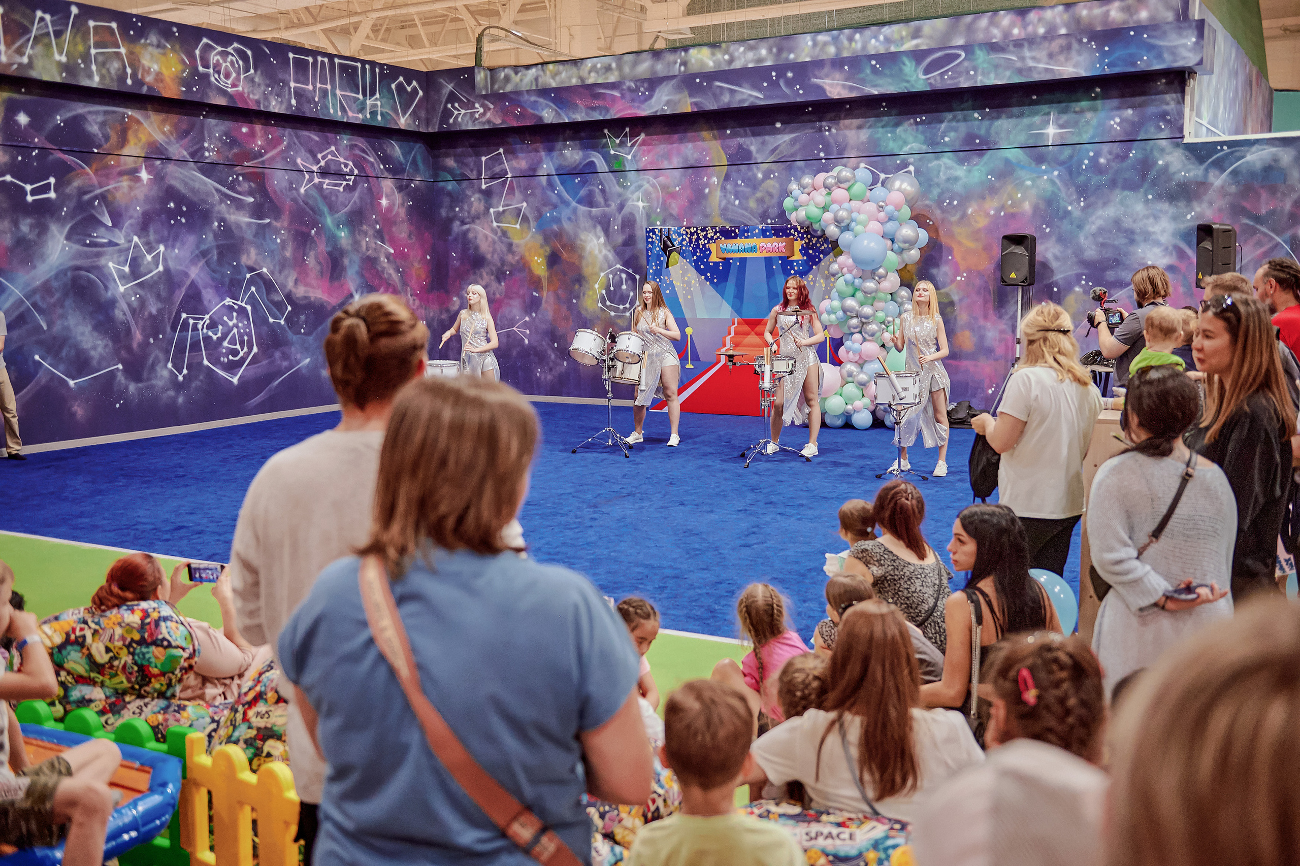 Портфолио репортажной фотосъёмки: Открытие "Vanana park". Фотограф Яковлев Роман — Красноярск