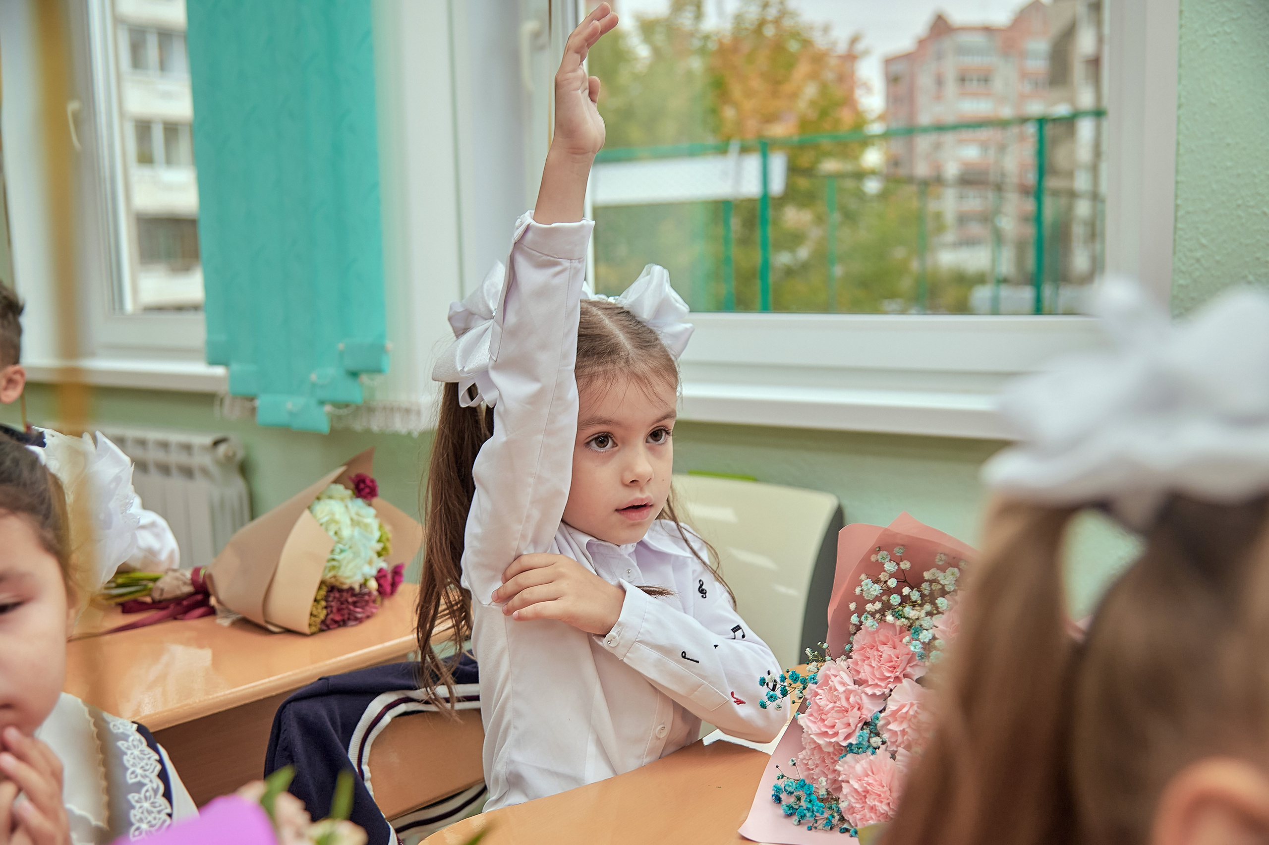 Портфолио репортажной фотосъёмки: 1 сентября в школе № 149. Фотограф Яковлев Роман — Красноярск