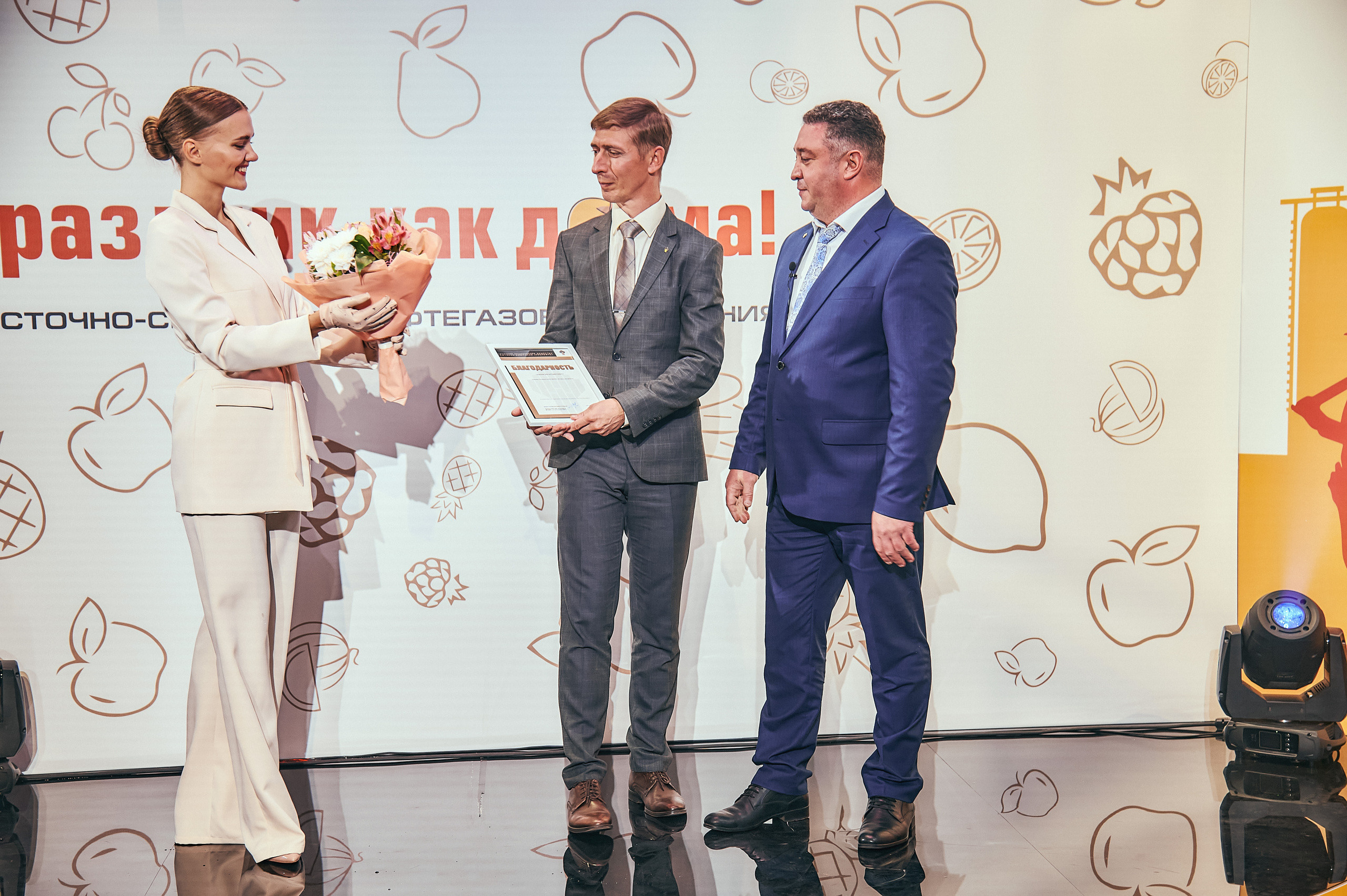 Портфолио репортажной фотосъёмки: "Роснефть" съёмка шоу для «День нефтяника». Фотограф Яковлев Роман — Красноярск