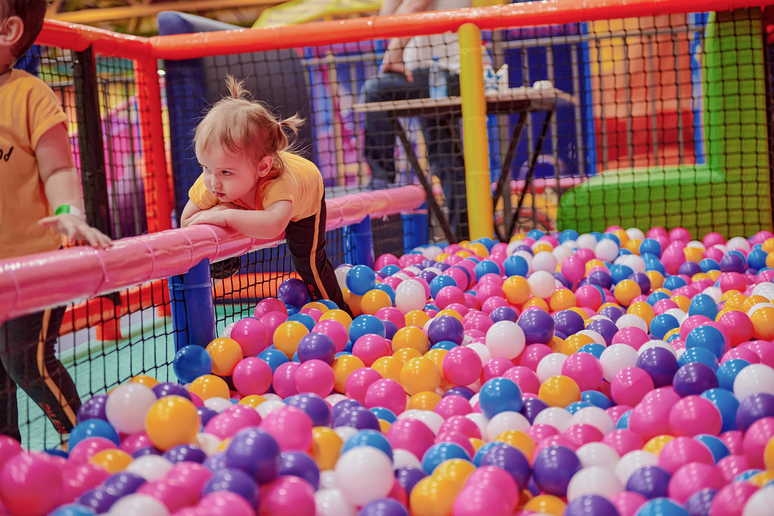 Портфолио репортажной фотосъёмки: Открытие "Vanana park". Фотограф Яковлев Роман — Красноярск