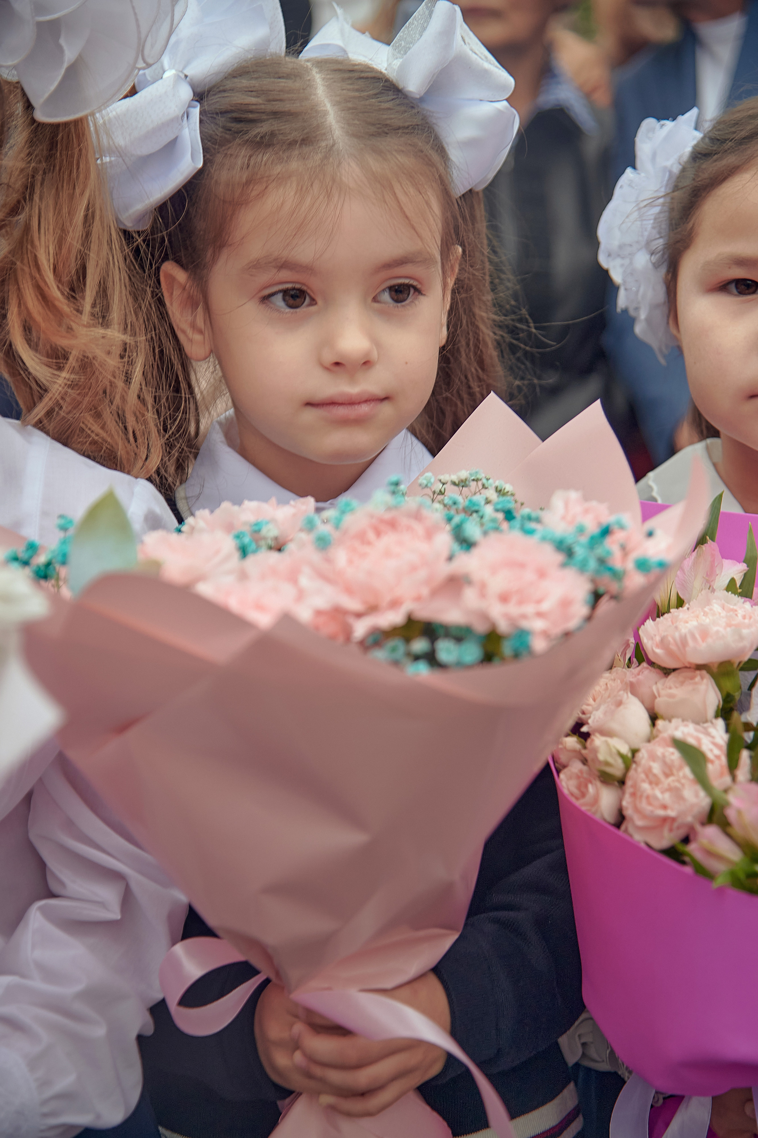 Портфолио репортажной фотосъёмки: 1 сентября в школе № 149. Фотограф Яковлев Роман — Красноярск