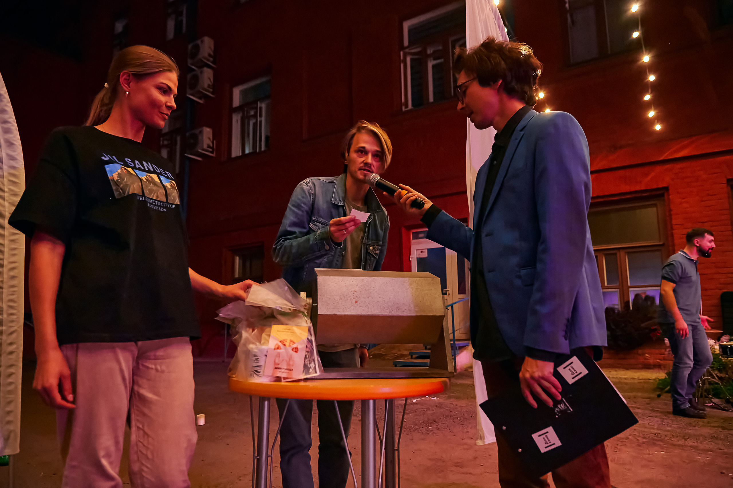 Портфолио репортажной фотосъёмки: Кинодворик "Дом кино" Красноярск. Фотограф Яковлев Роман — Красноярск