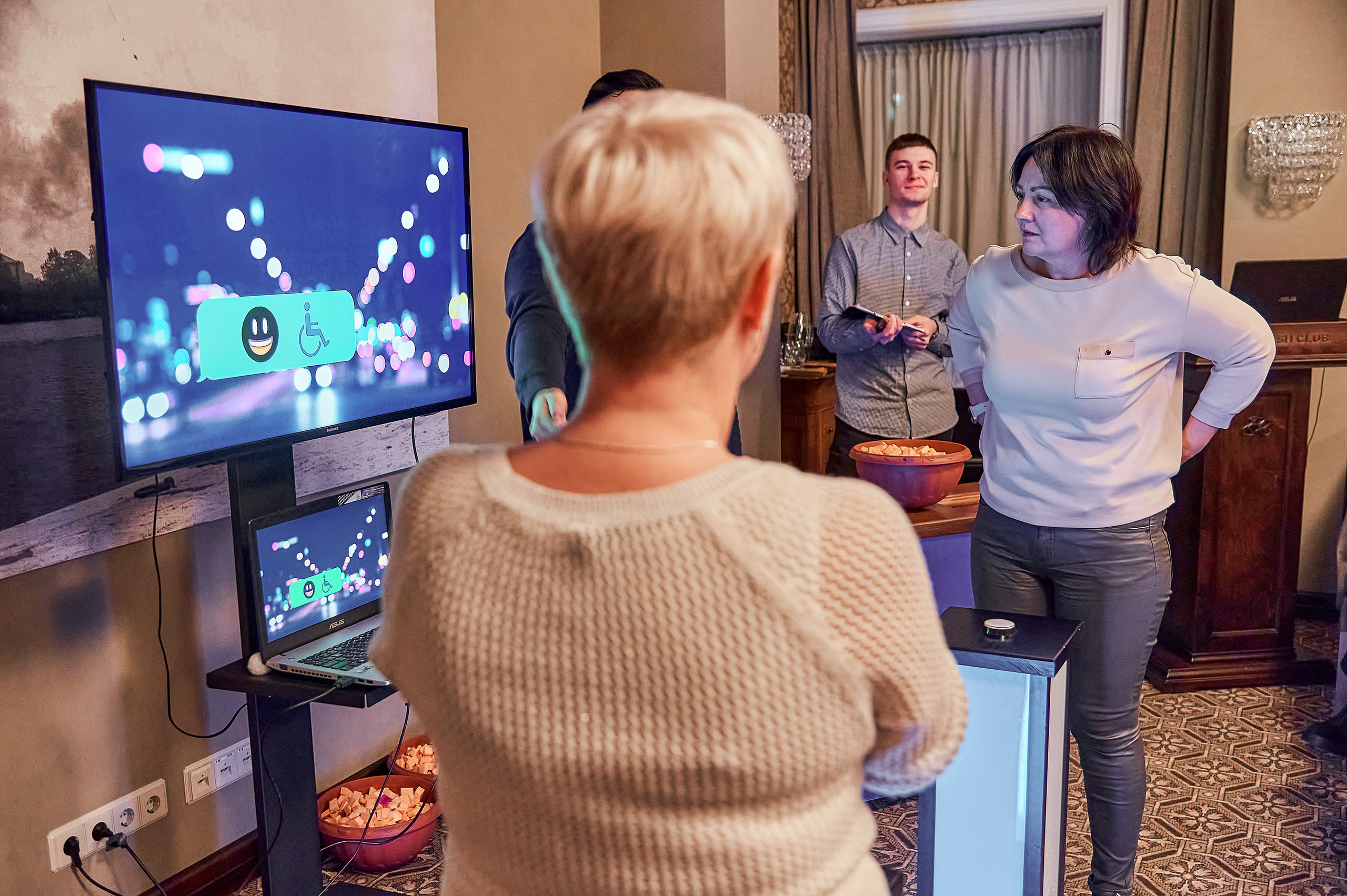 Портфолио репортажной фотосъёмки: "Сбербанк" Новый год. Фотограф Яковлев Роман — Красноярск