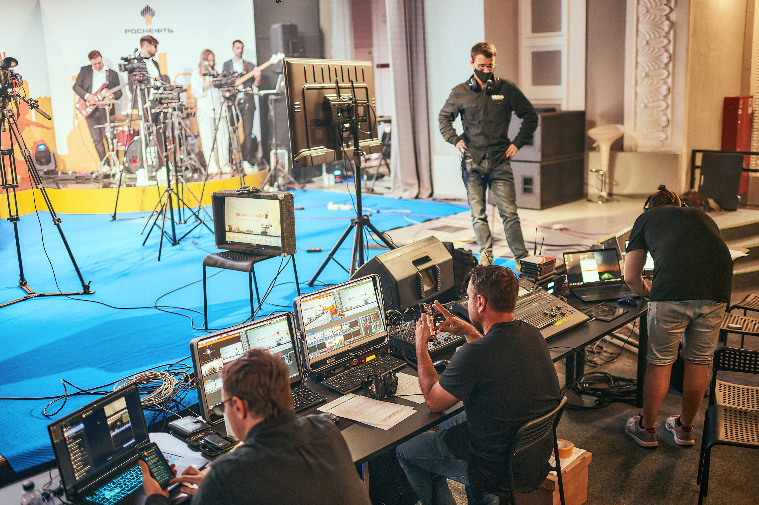 Портфолио репортажной фотосъёмки: "Роснефть" съёмка шоу для «День нефтяника». Фотограф Яковлев Роман — Красноярск