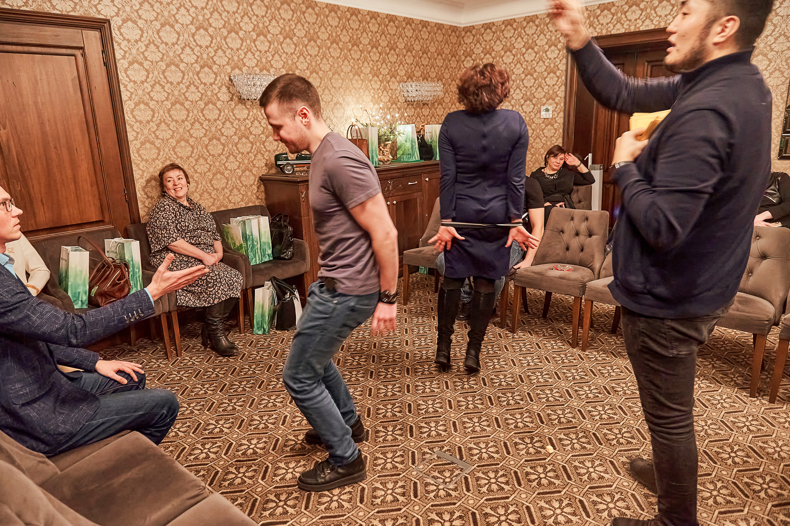 Портфолио репортажной фотосъёмки: "Сбербанк" Новый год. Фотограф Яковлев Роман — Красноярск