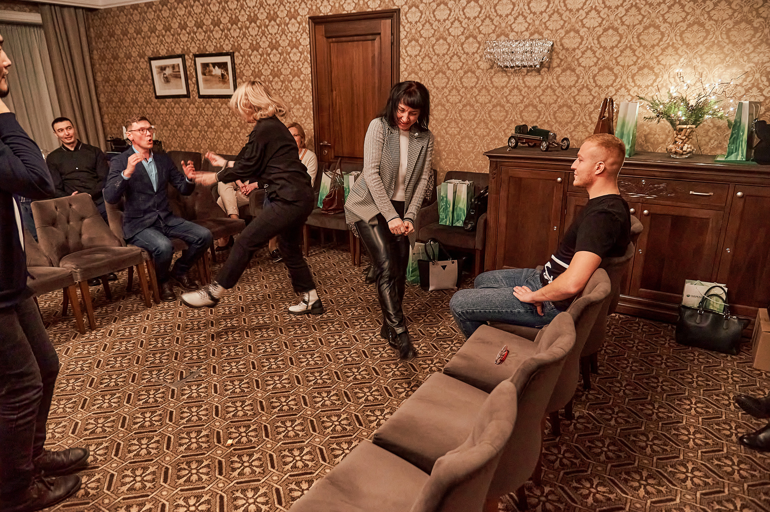 Портфолио репортажной фотосъёмки: "Сбербанк" Новый год. Фотограф Яковлев Роман — Красноярск