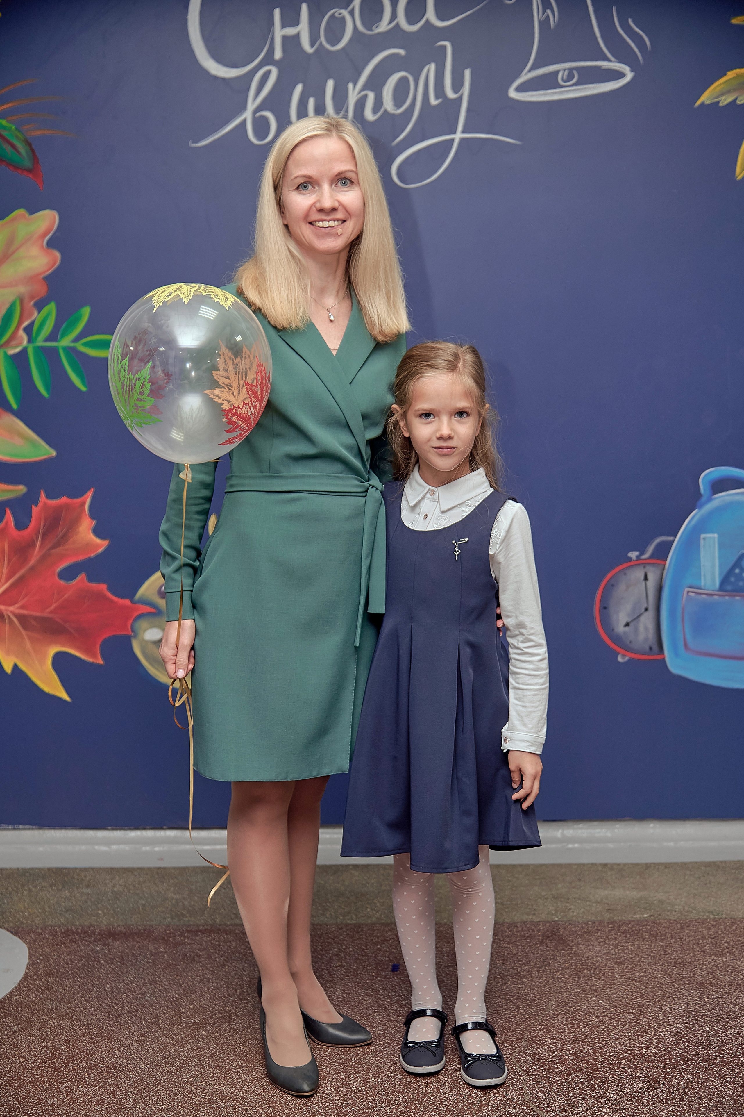 Портфолио репортажной фотосъёмки: 1 сентября в школе № 149. Фотограф Яковлев Роман — Красноярск