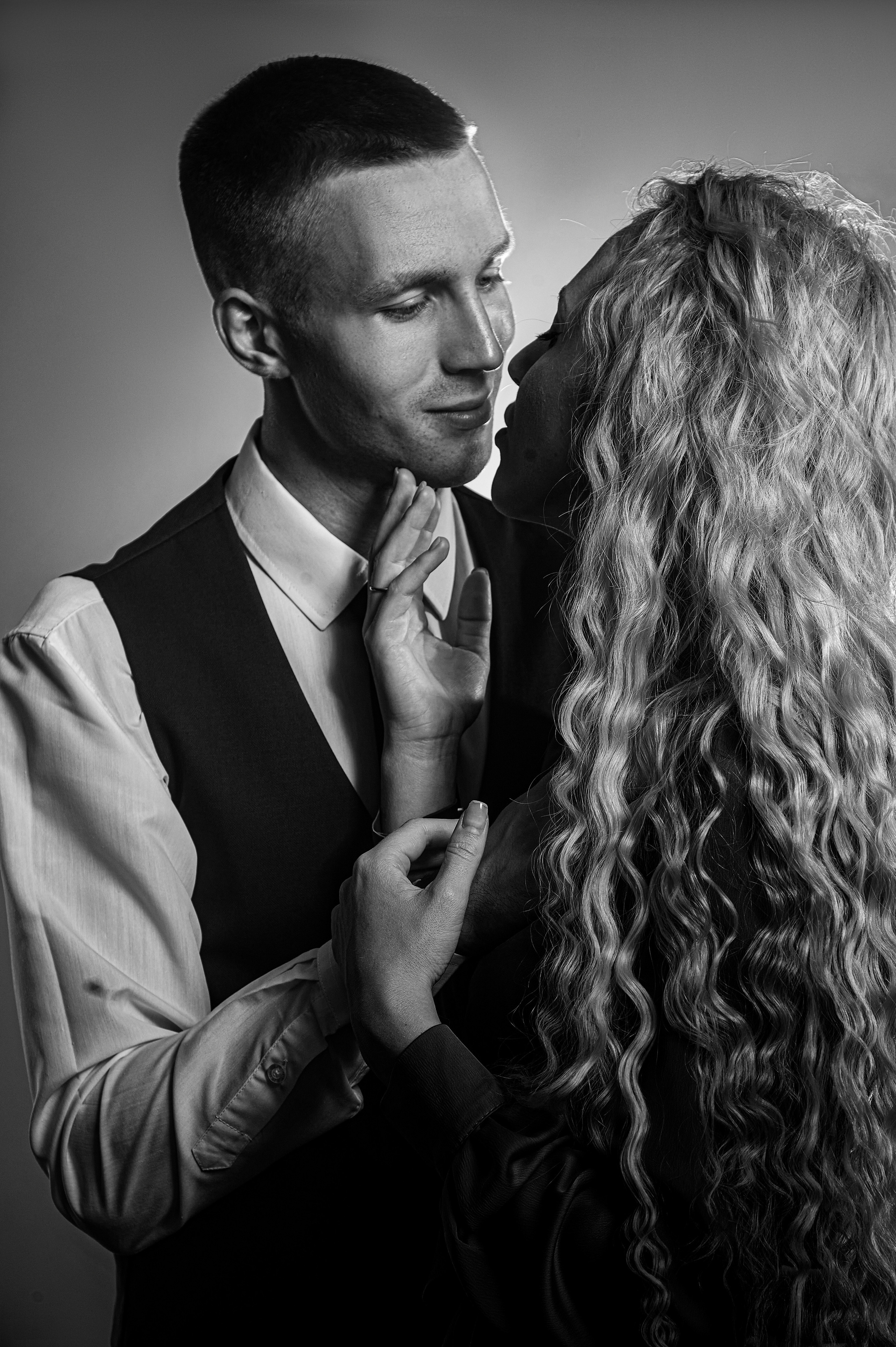 Каролина и Сергей  — Предсвадебная съёмка. Фотограф Яковлев Роман — Красноярск