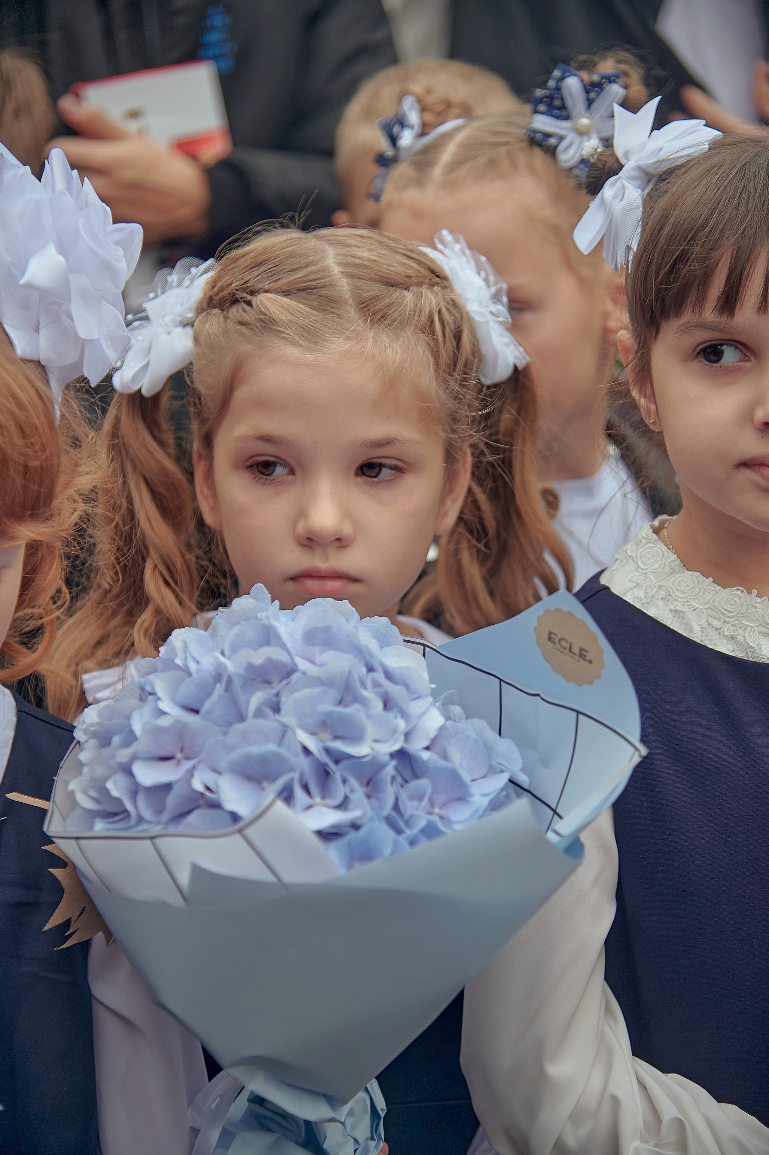 Портфолио репортажной фотосъёмки: 1 сентября в школе № 149. Фотограф Яковлев Роман — Красноярск