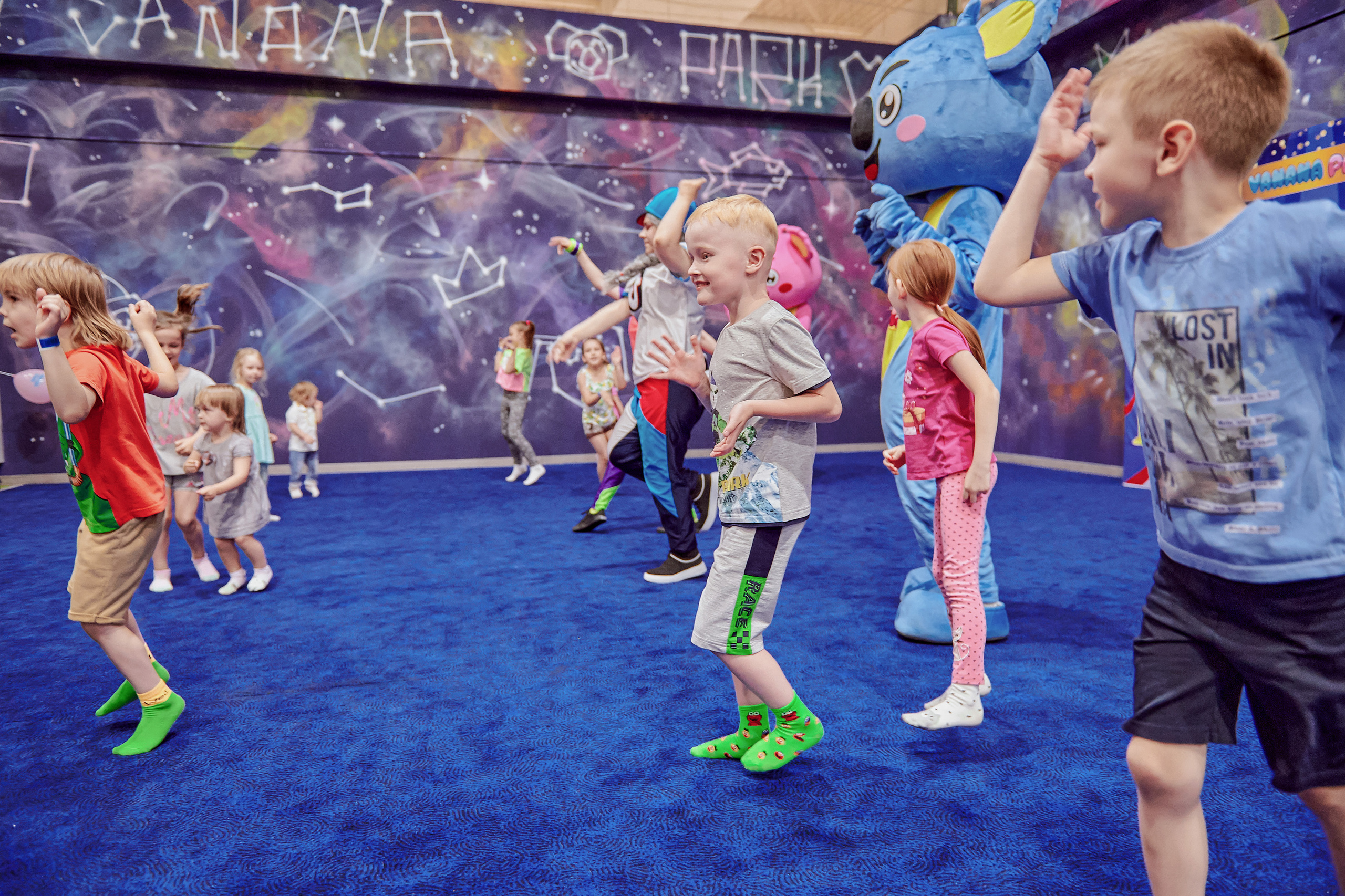 Портфолио репортажной фотосъёмки: Открытие "Vanana park". Фотограф Яковлев Роман — Красноярск