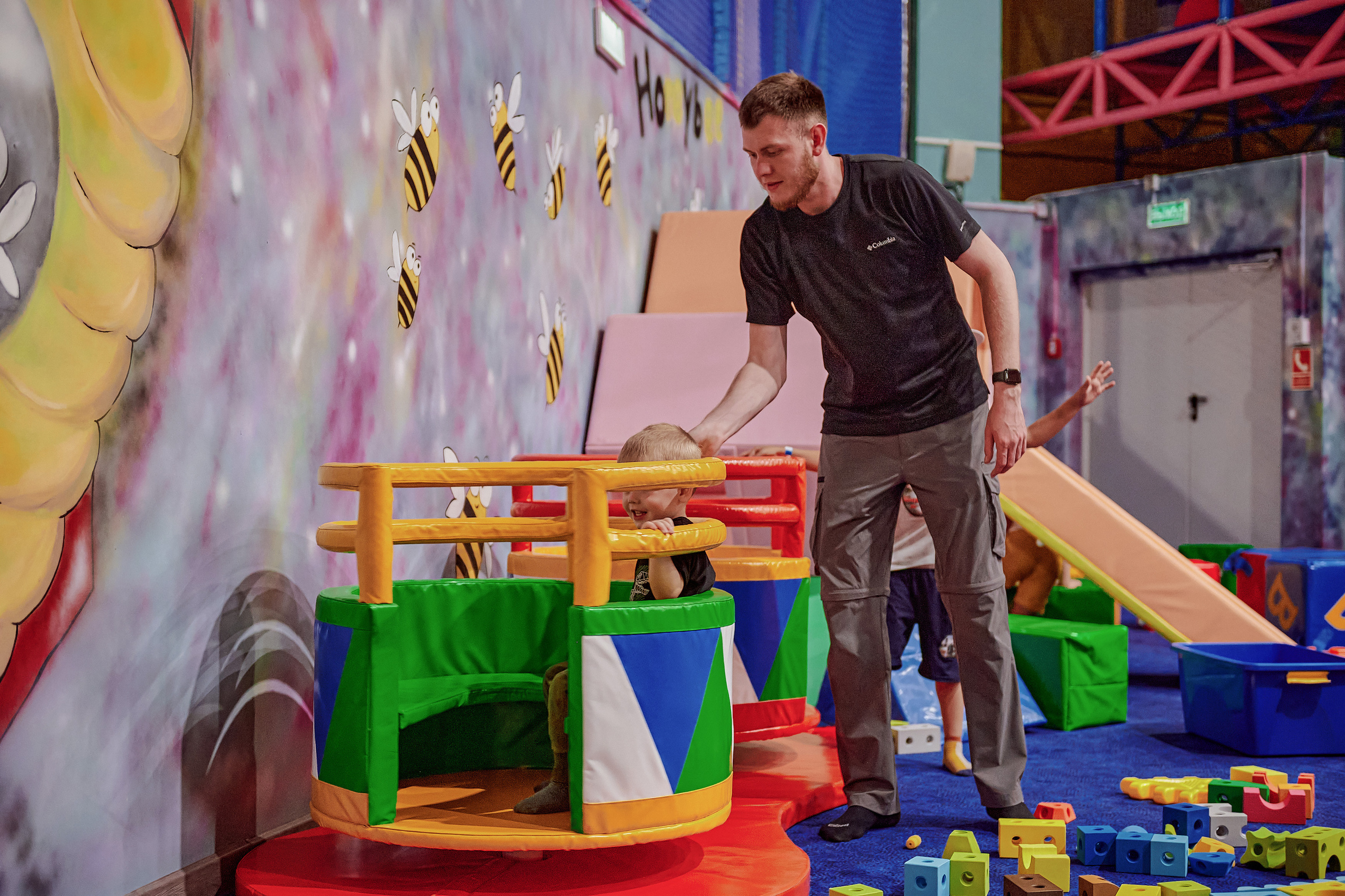 Портфолио репортажной фотосъёмки: Открытие "Vanana park". Фотограф Яковлев Роман — Красноярск