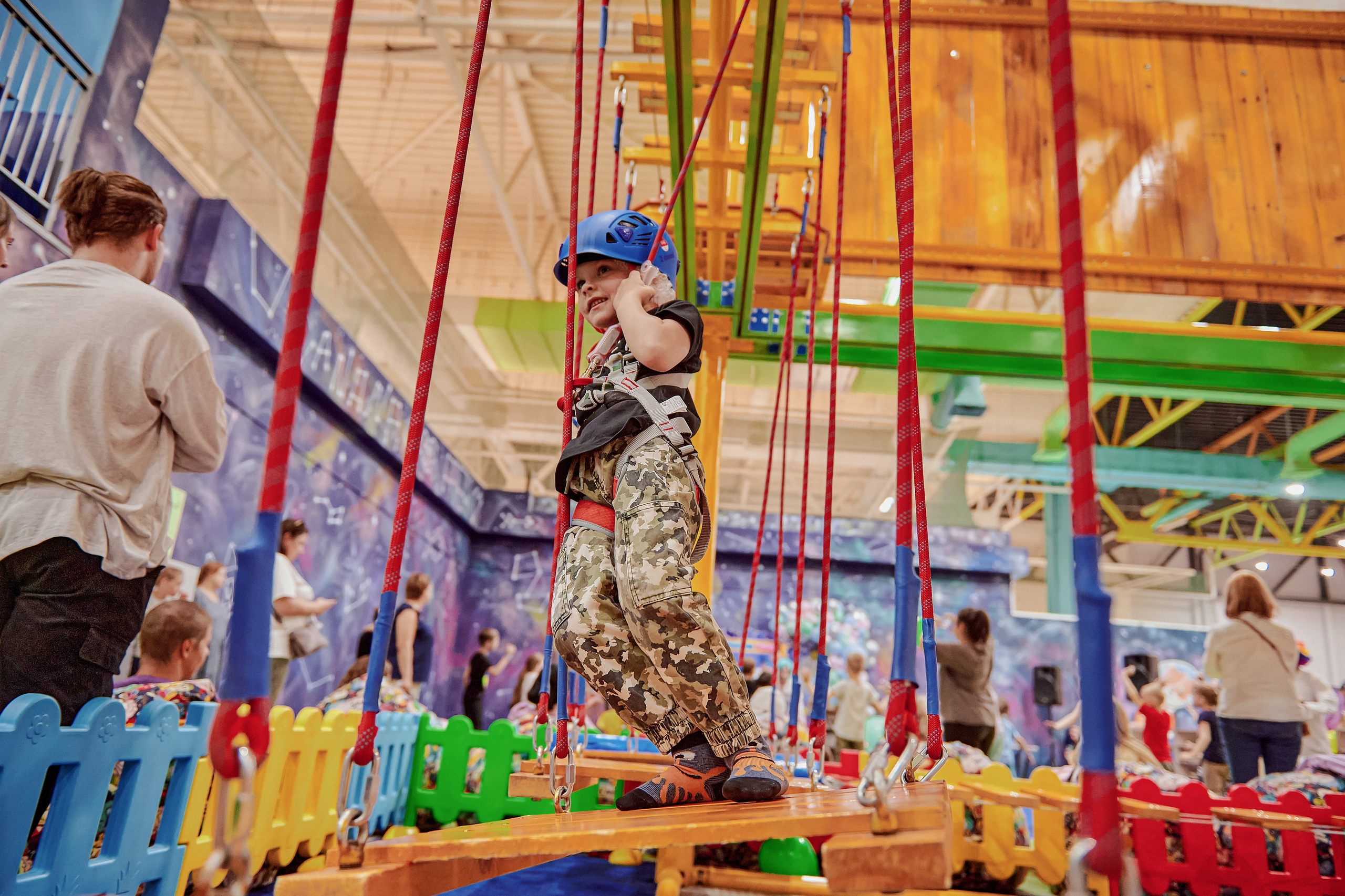 Портфолио репортажной фотосъёмки: Открытие "Vanana park". Фотограф Яковлев Роман — Красноярск