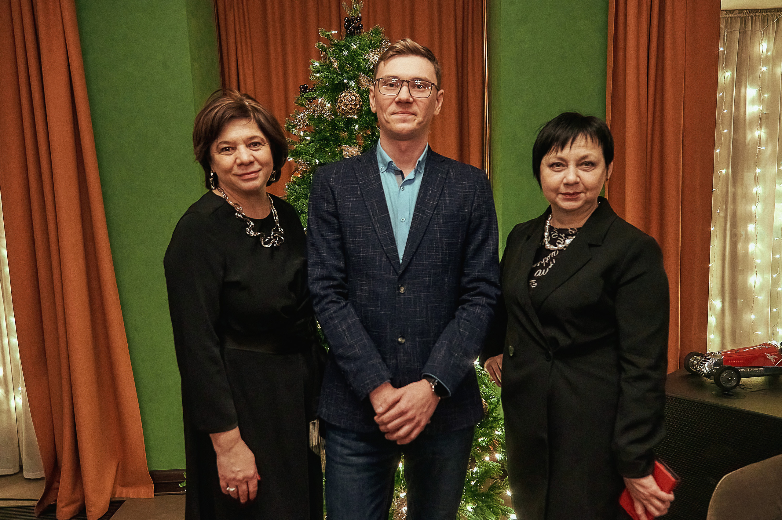 Портфолио репортажной фотосъёмки: "Сбербанк" Новый год. Фотограф Яковлев Роман — Красноярск