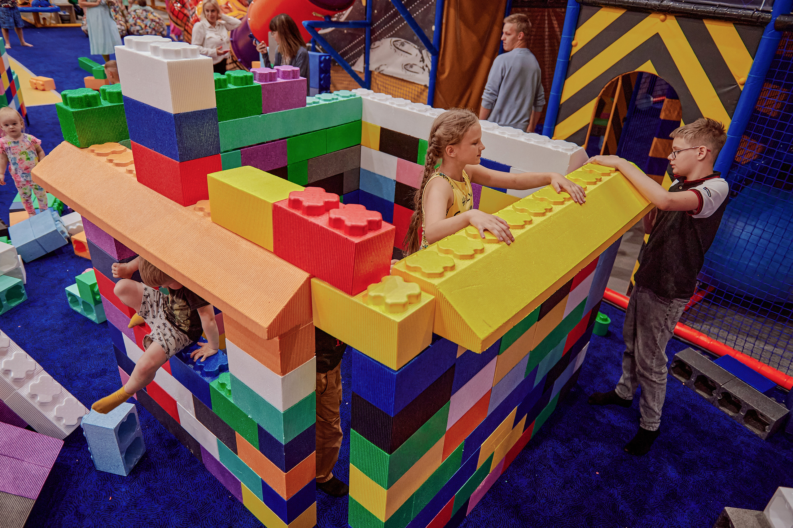 Портфолио репортажной фотосъёмки: Открытие "Vanana park". Фотограф Яковлев Роман — Красноярск