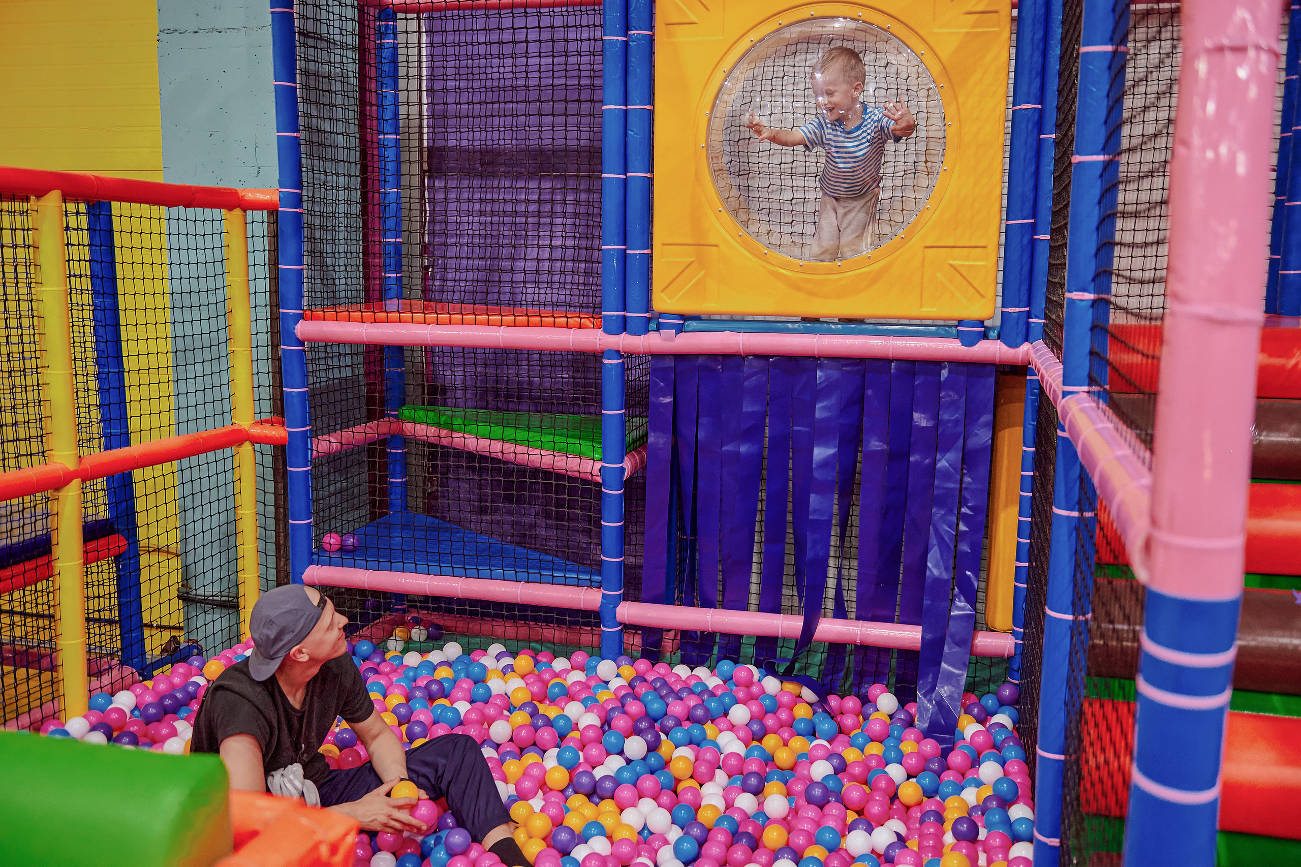 Портфолио репортажной фотосъёмки: Открытие "Vanana park". Фотограф Яковлев Роман — Красноярск