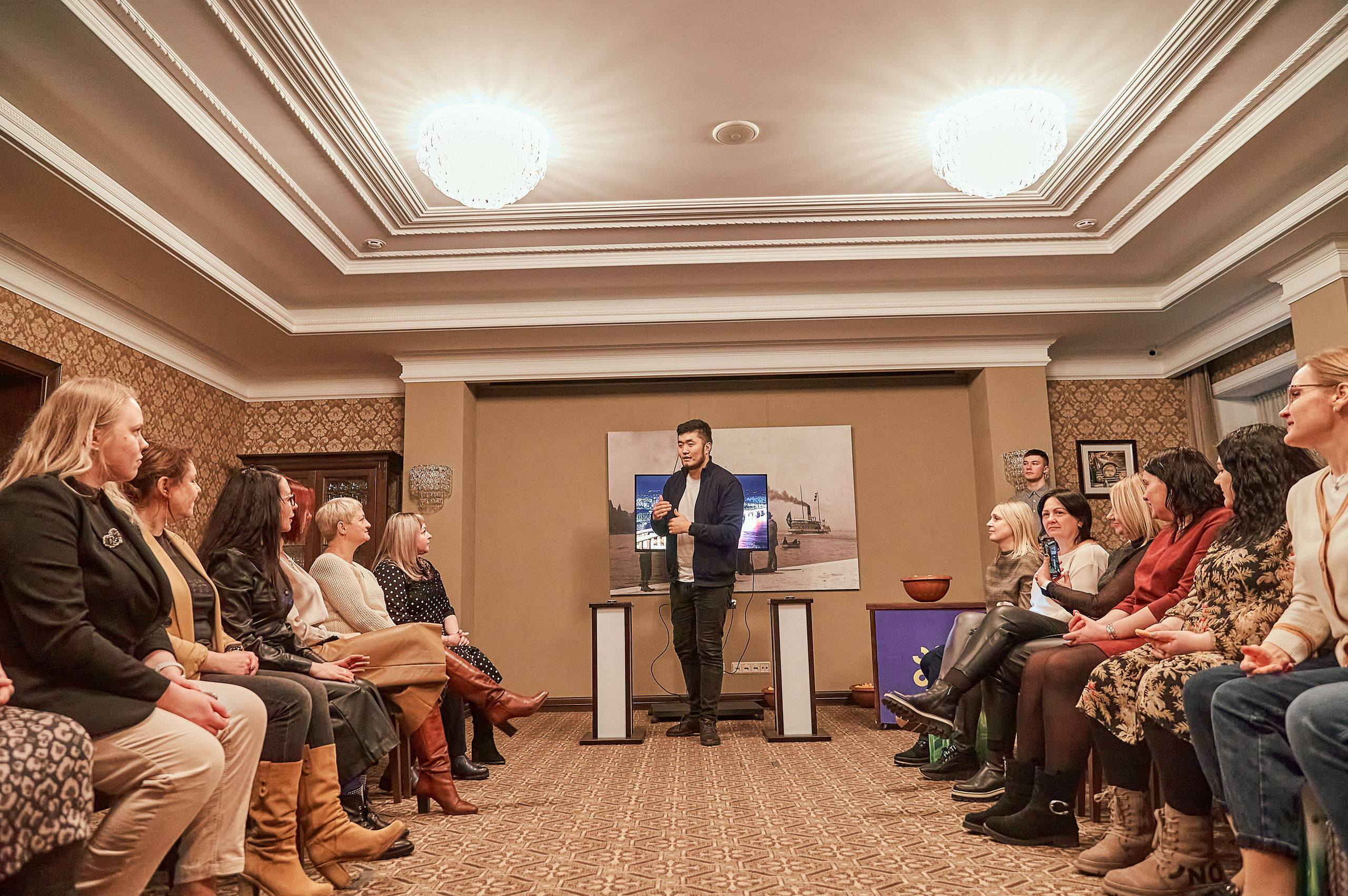 Портфолио репортажной фотосъёмки: "Сбербанк" Новый год. Фотограф Яковлев Роман — Красноярск