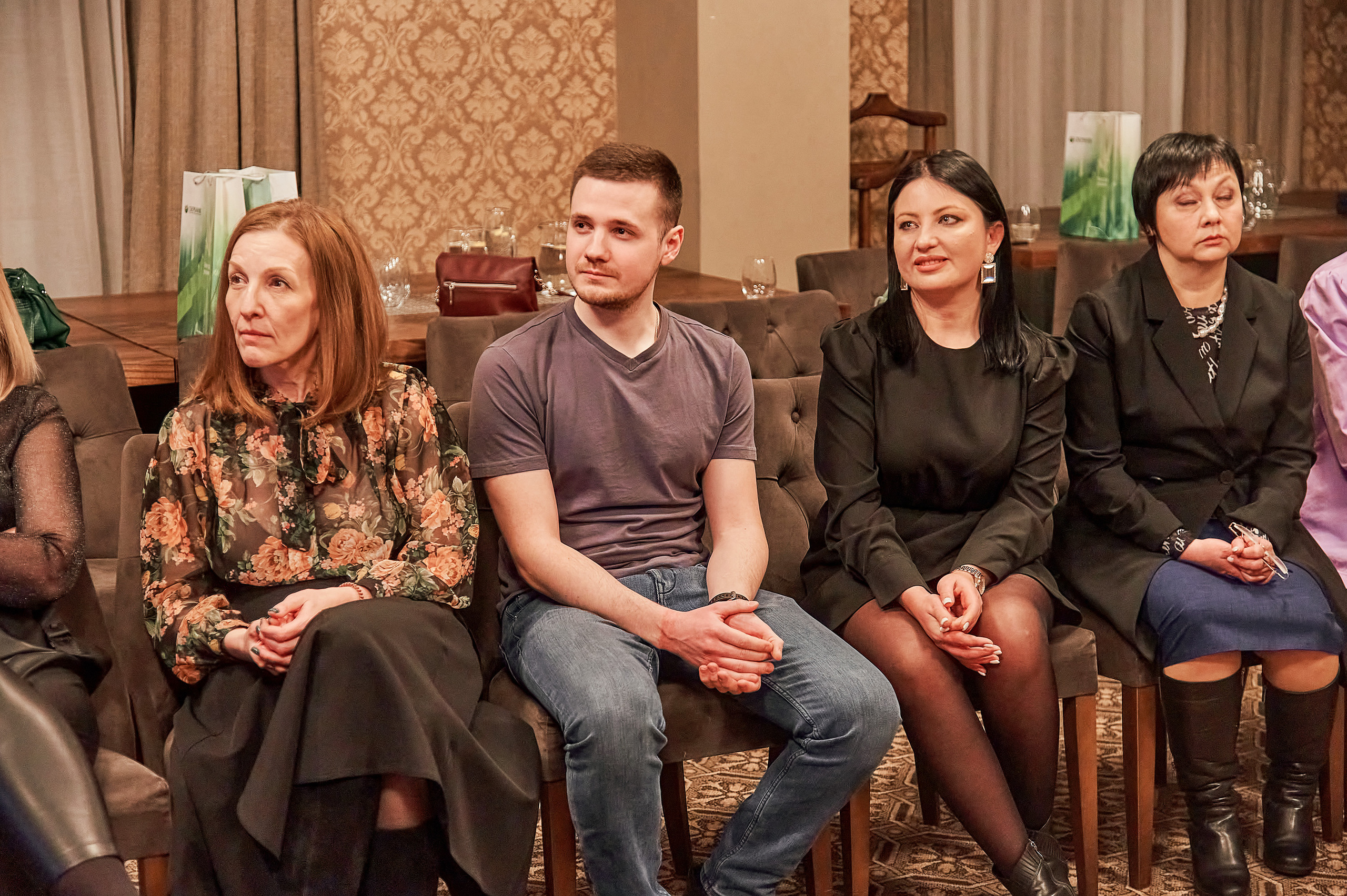 Портфолио репортажной фотосъёмки: "Сбербанк" Новый год. Фотограф Яковлев Роман — Красноярск