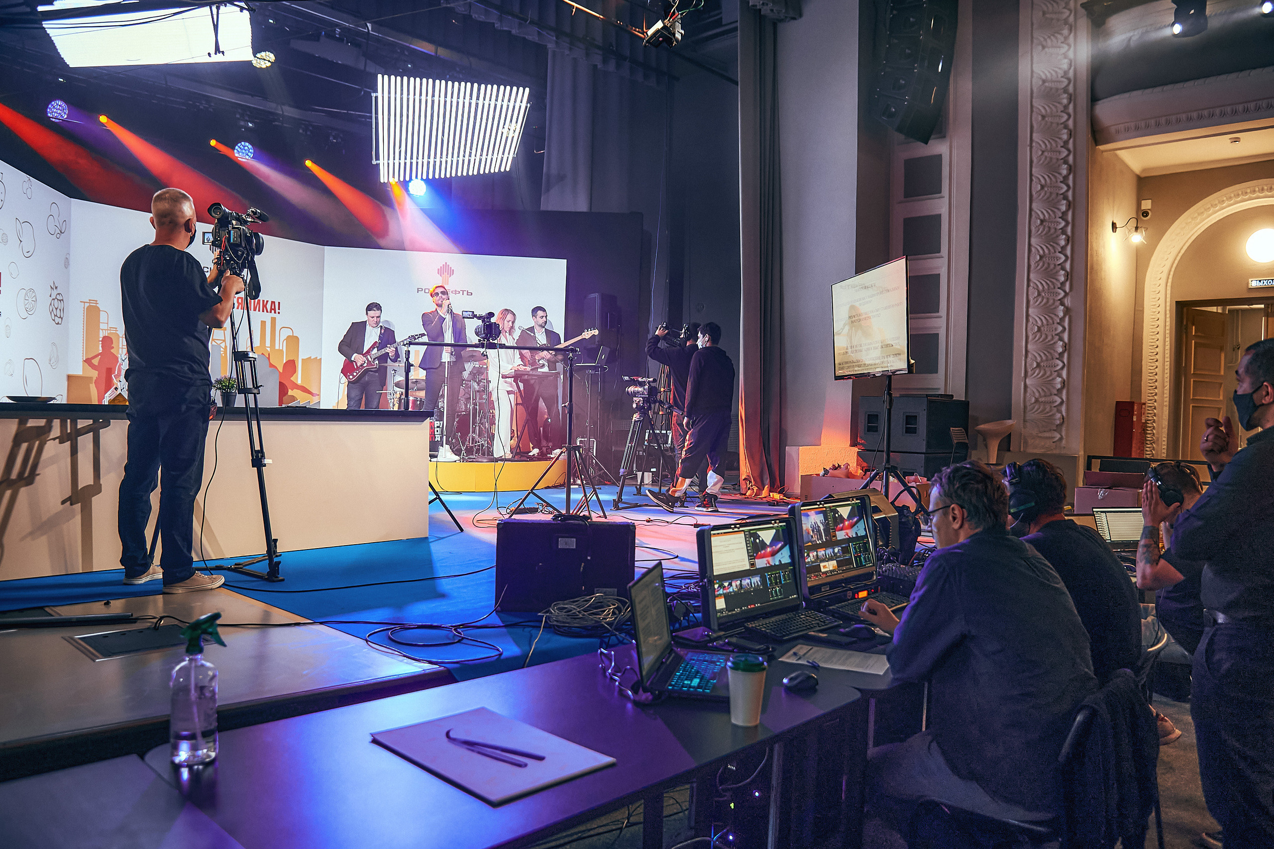 Портфолио репортажной фотосъёмки: "Роснефть" съёмка шоу для «День нефтяника». Фотограф Яковлев Роман — Красноярск