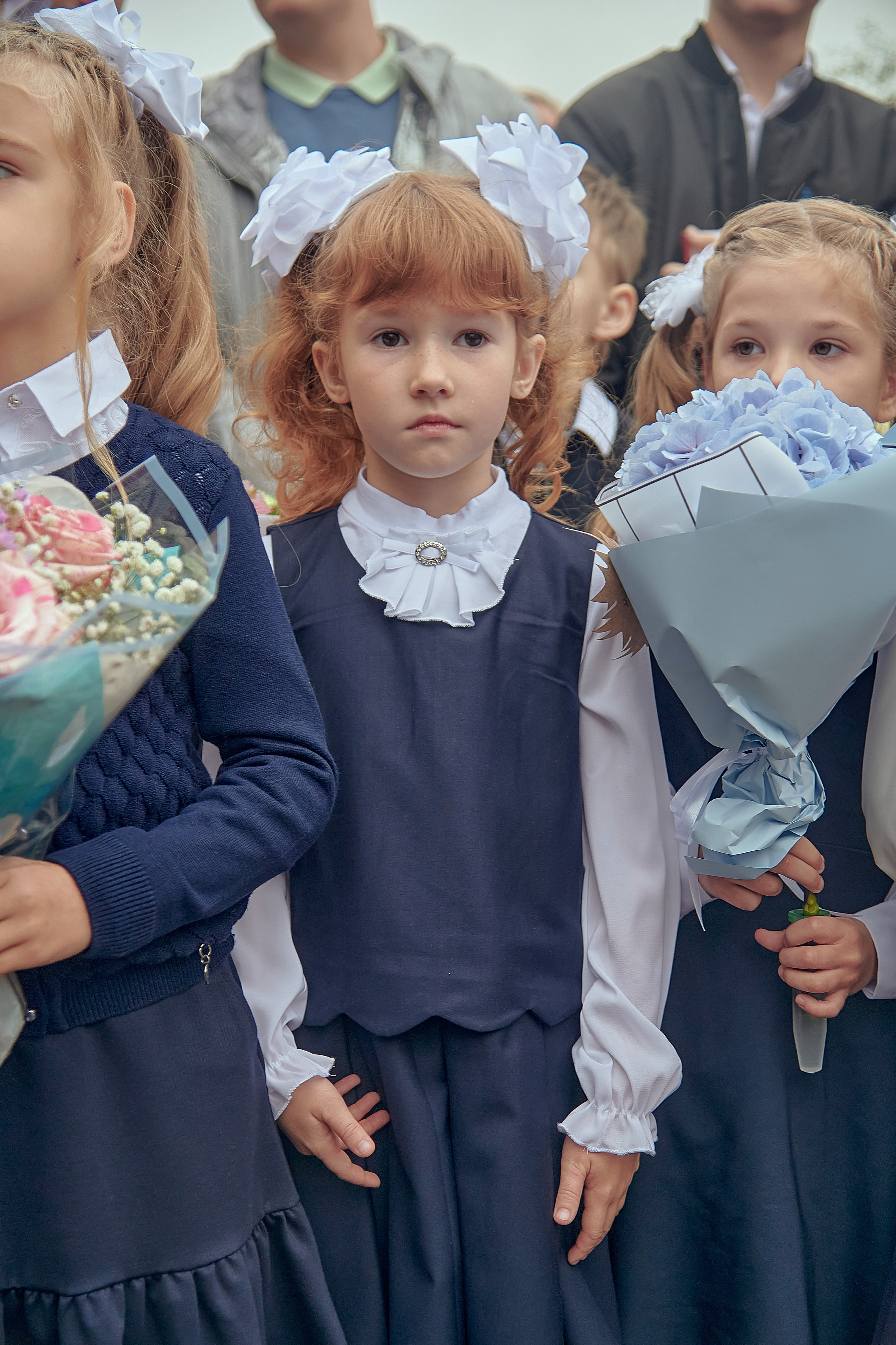 Портфолио репортажной фотосъёмки: 1 сентября в школе № 149. Фотограф Яковлев Роман — Красноярск