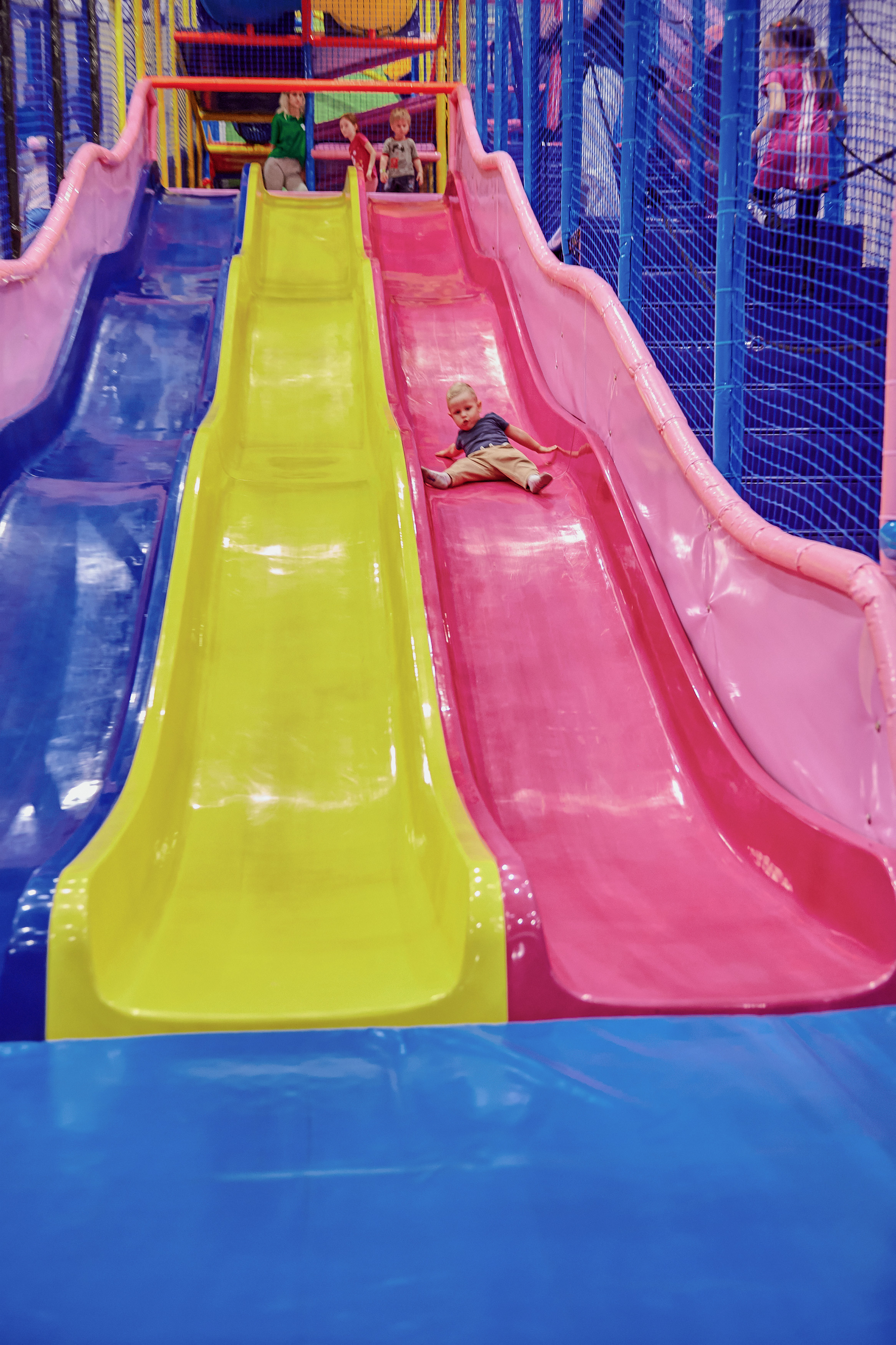 Портфолио репортажной фотосъёмки: Открытие "Vanana park". Фотограф Яковлев Роман — Красноярск