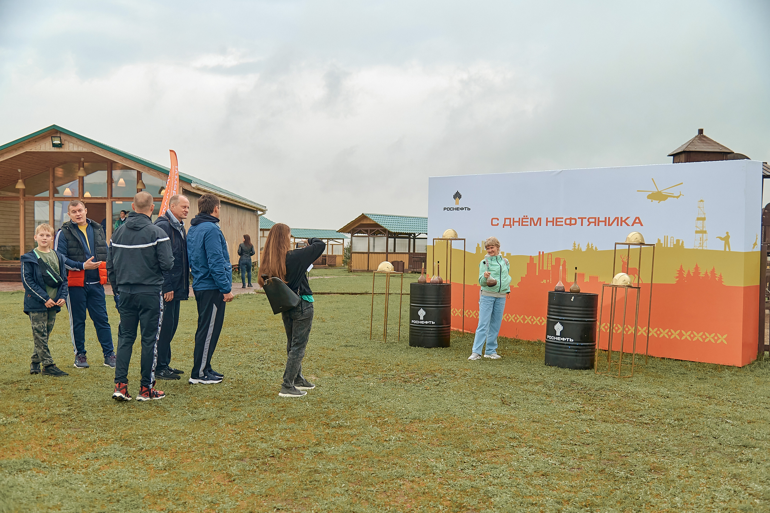 Портфолио репортажной фотосъёмки: "Роснефть" День нефтяника. Фотограф Яковлев Роман — Красноярск