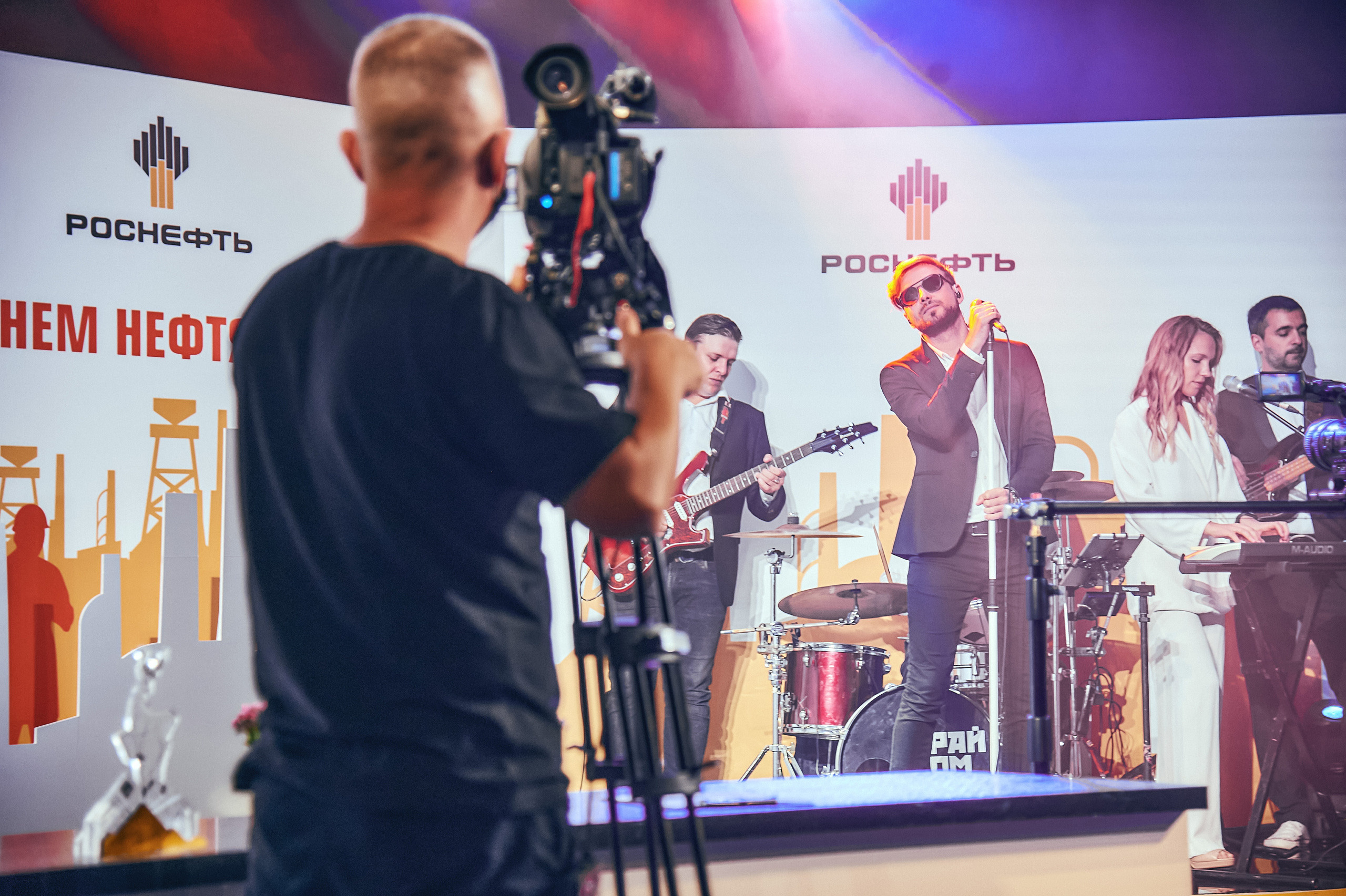 Портфолио репортажной фотосъёмки: "Роснефть" съёмка шоу для «День нефтяника». Фотограф Яковлев Роман — Красноярск