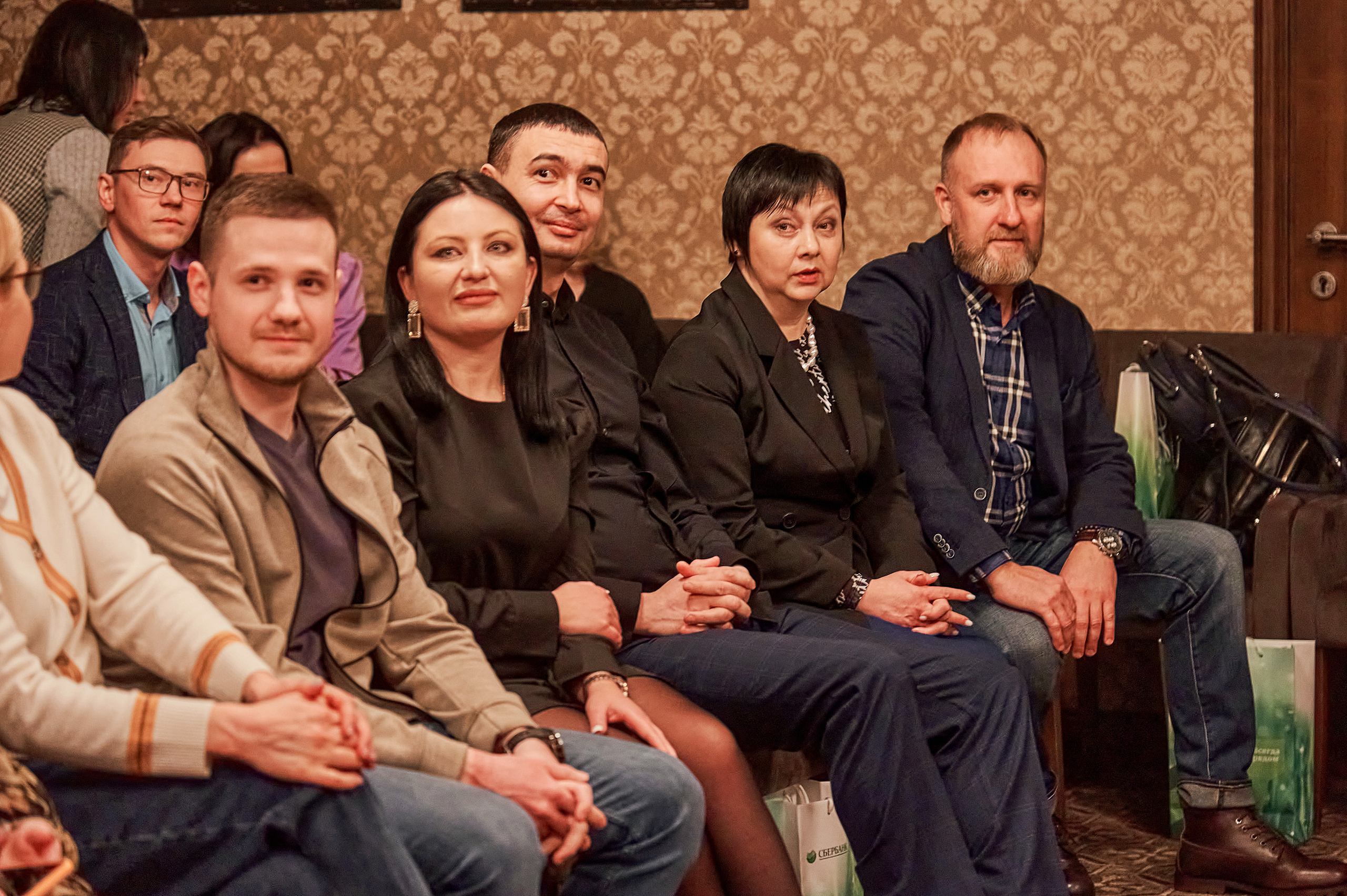 Портфолио репортажной фотосъёмки: "Сбербанк" Новый год. Фотограф Яковлев Роман — Красноярск