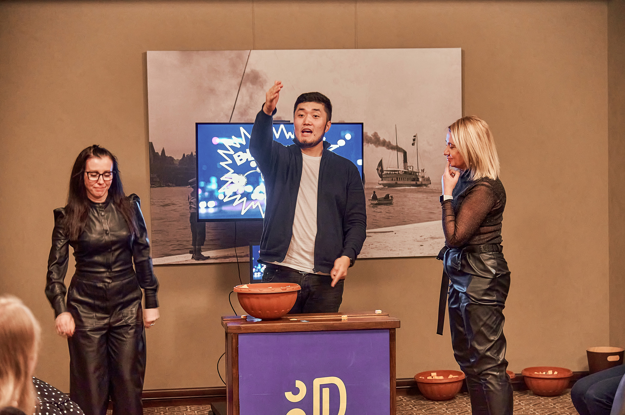 Портфолио репортажной фотосъёмки: "Сбербанк" Новый год. Фотограф Яковлев Роман — Красноярск