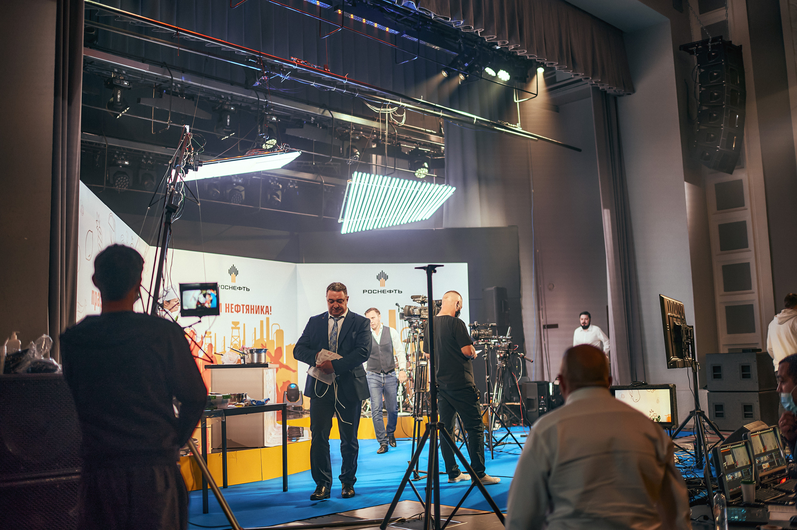 Портфолио репортажной фотосъёмки: "Роснефть" съёмка шоу для «День нефтяника». Фотограф Яковлев Роман — Красноярск