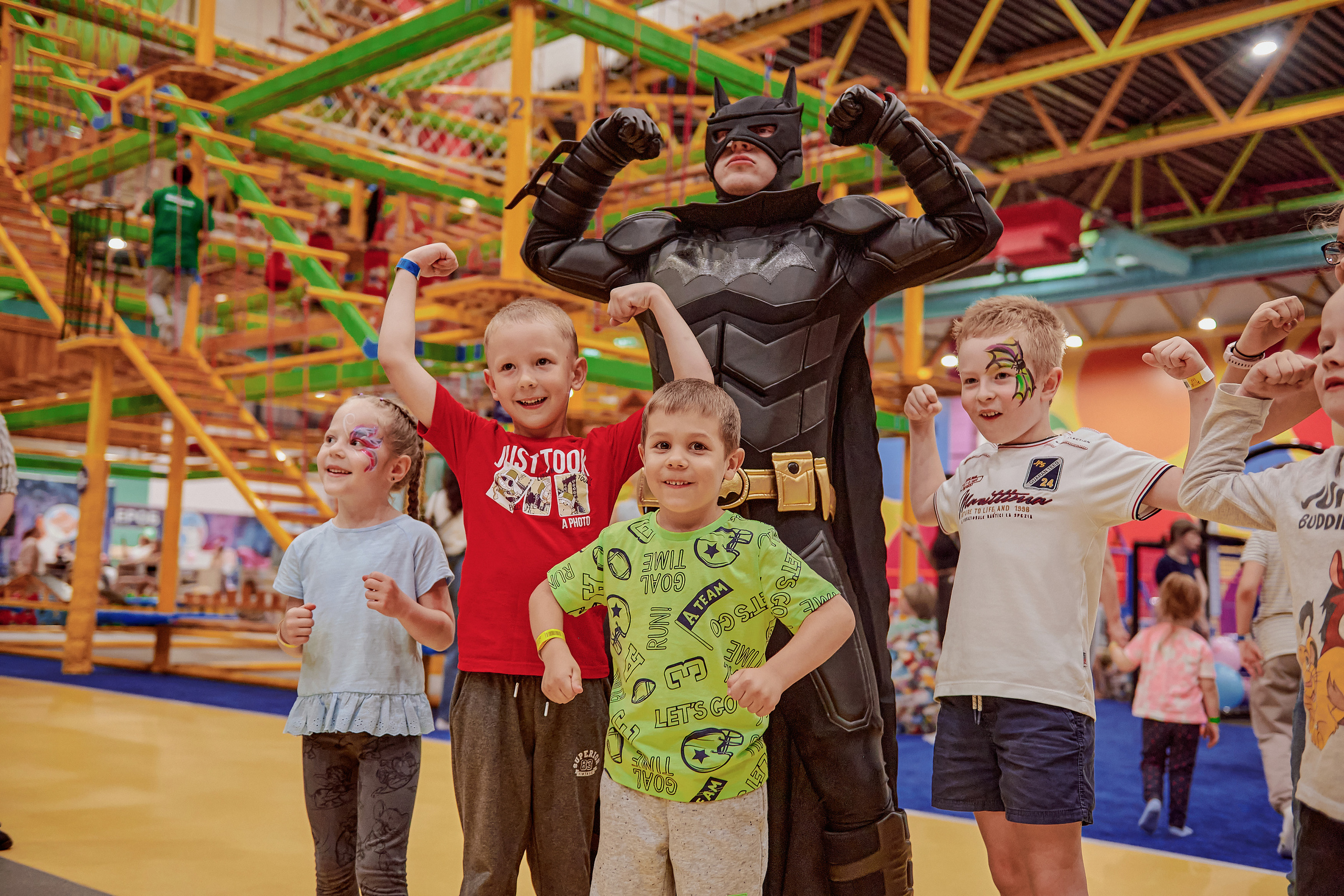 Портфолио репортажной фотосъёмки: Открытие "Vanana park". Фотограф Яковлев Роман — Красноярск