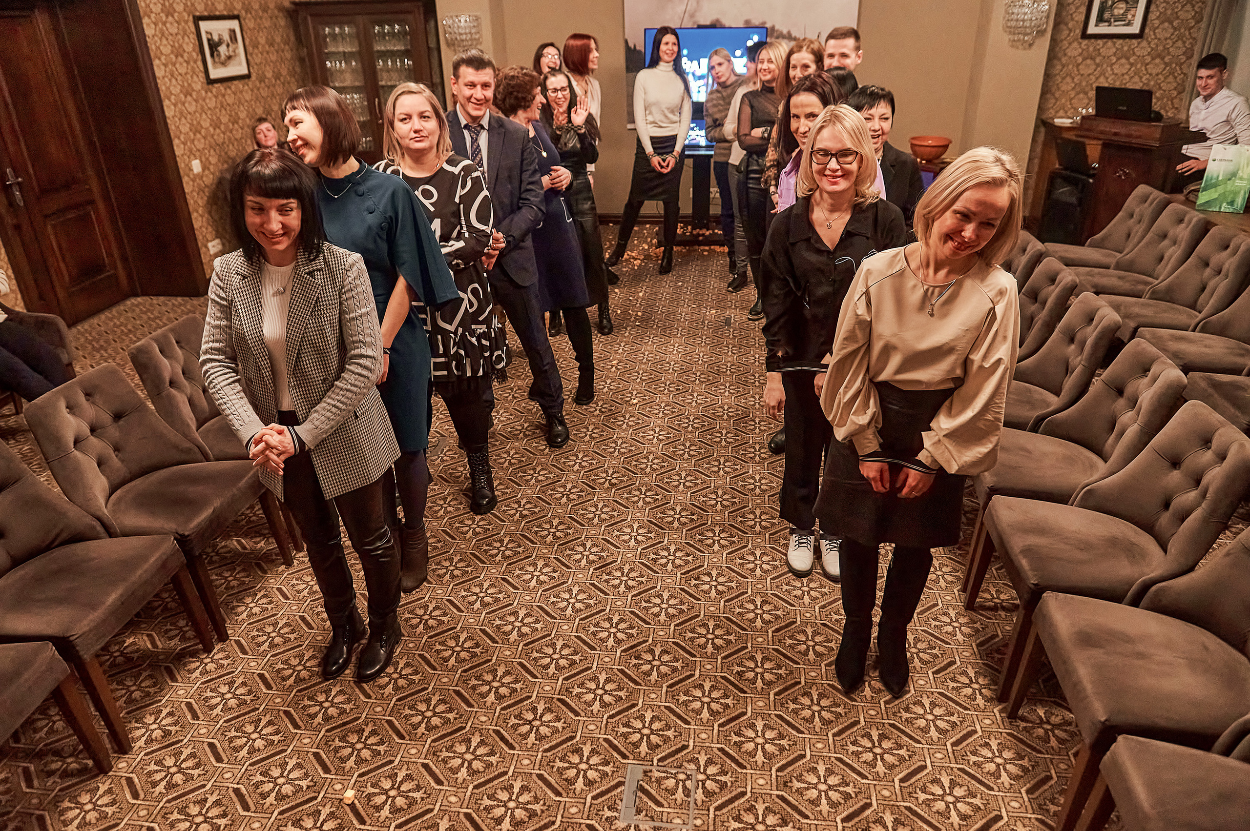 Портфолио репортажной фотосъёмки: "Сбербанк" Новый год. Фотограф Яковлев Роман — Красноярск