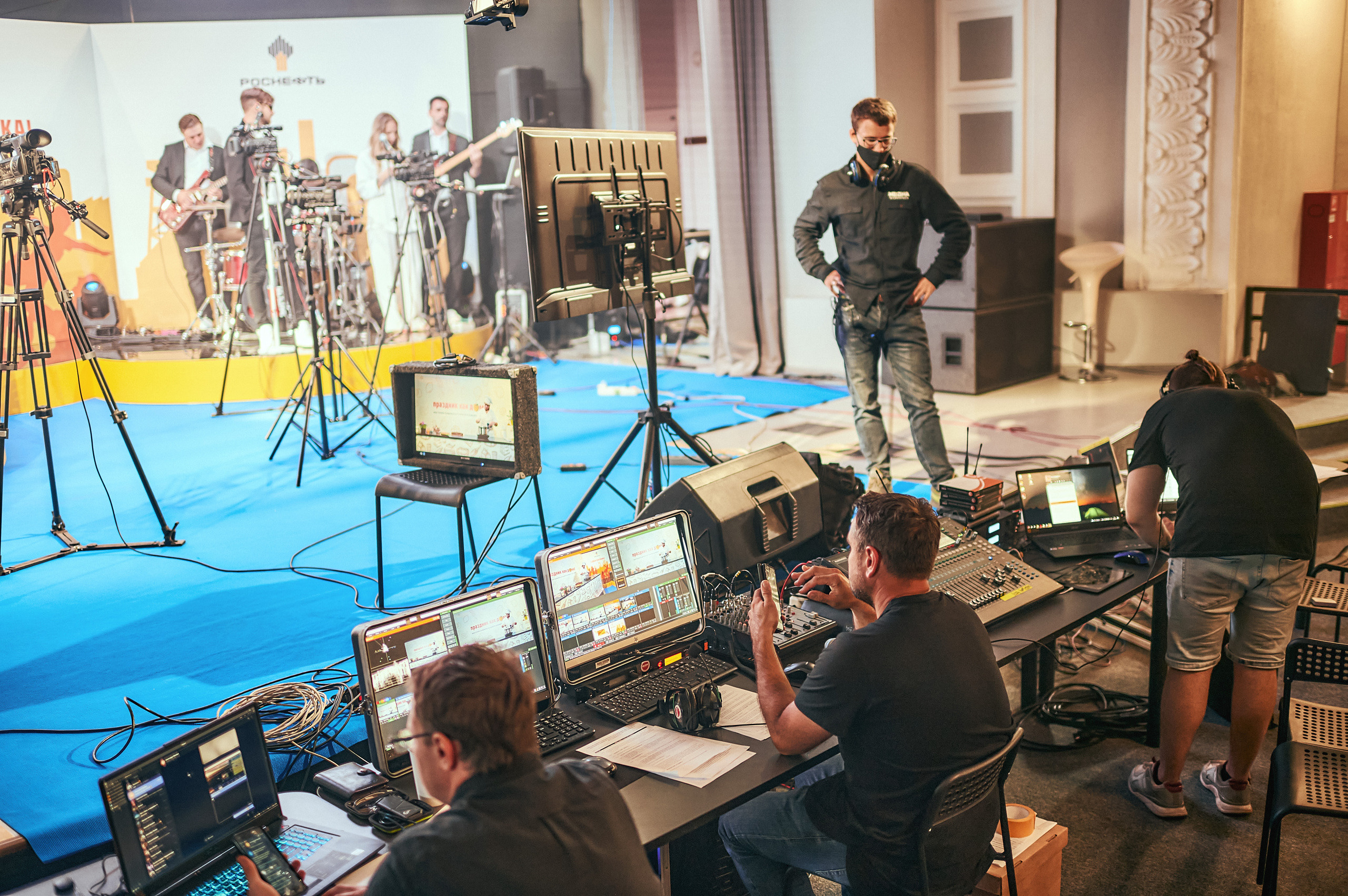 Портфолио репортажной фотосъёмки: "Роснефть" съёмка шоу для «День нефтяника». Фотограф Яковлев Роман — Красноярск