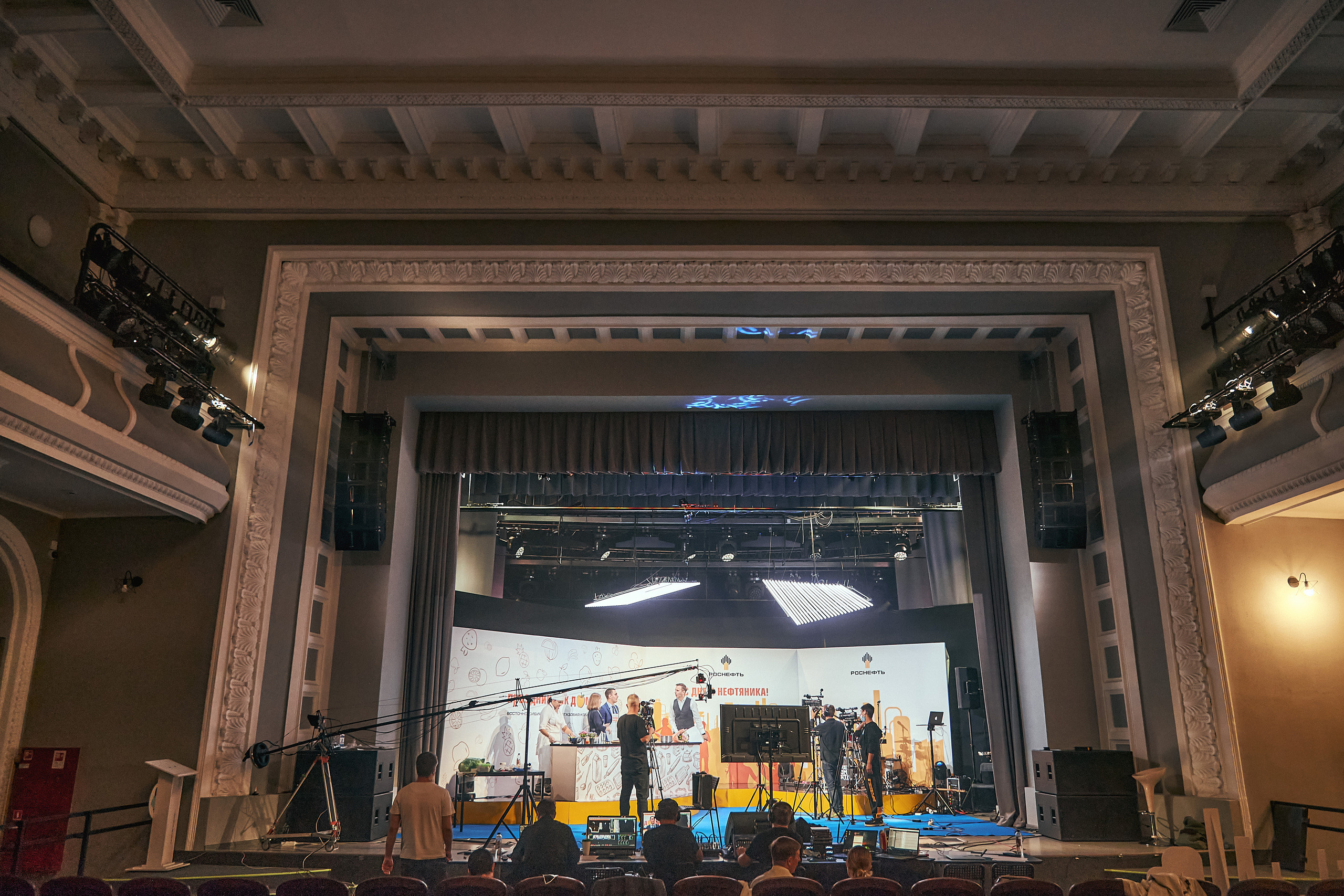 Портфолио репортажной фотосъёмки: "Роснефть" съёмка шоу для «День нефтяника». Фотограф Яковлев Роман — Красноярск
